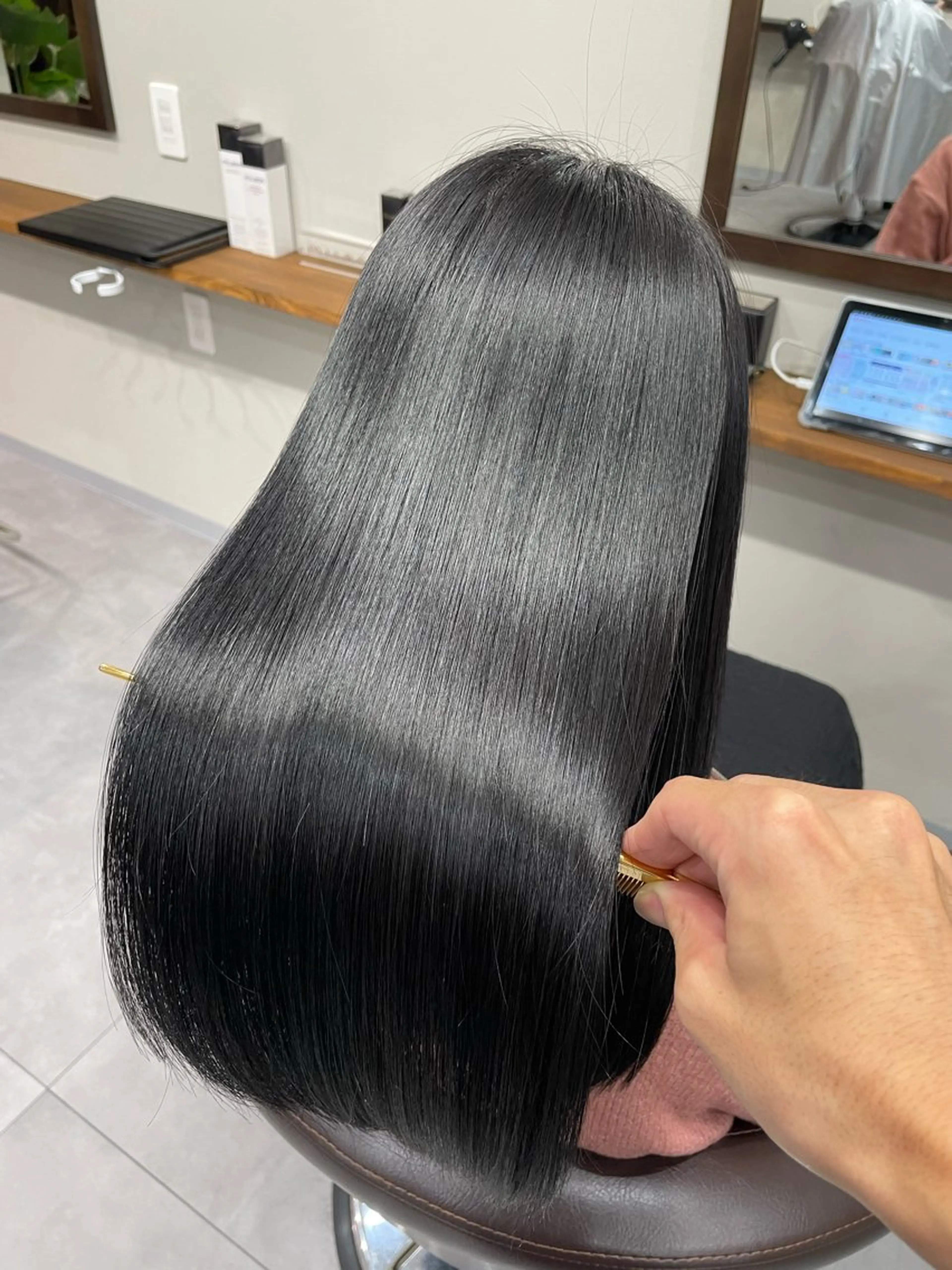 ロング カット ヘアカラー トリートメント 縮毛矯正、髪質改善／ 松田 龍之介のヘアスタイル