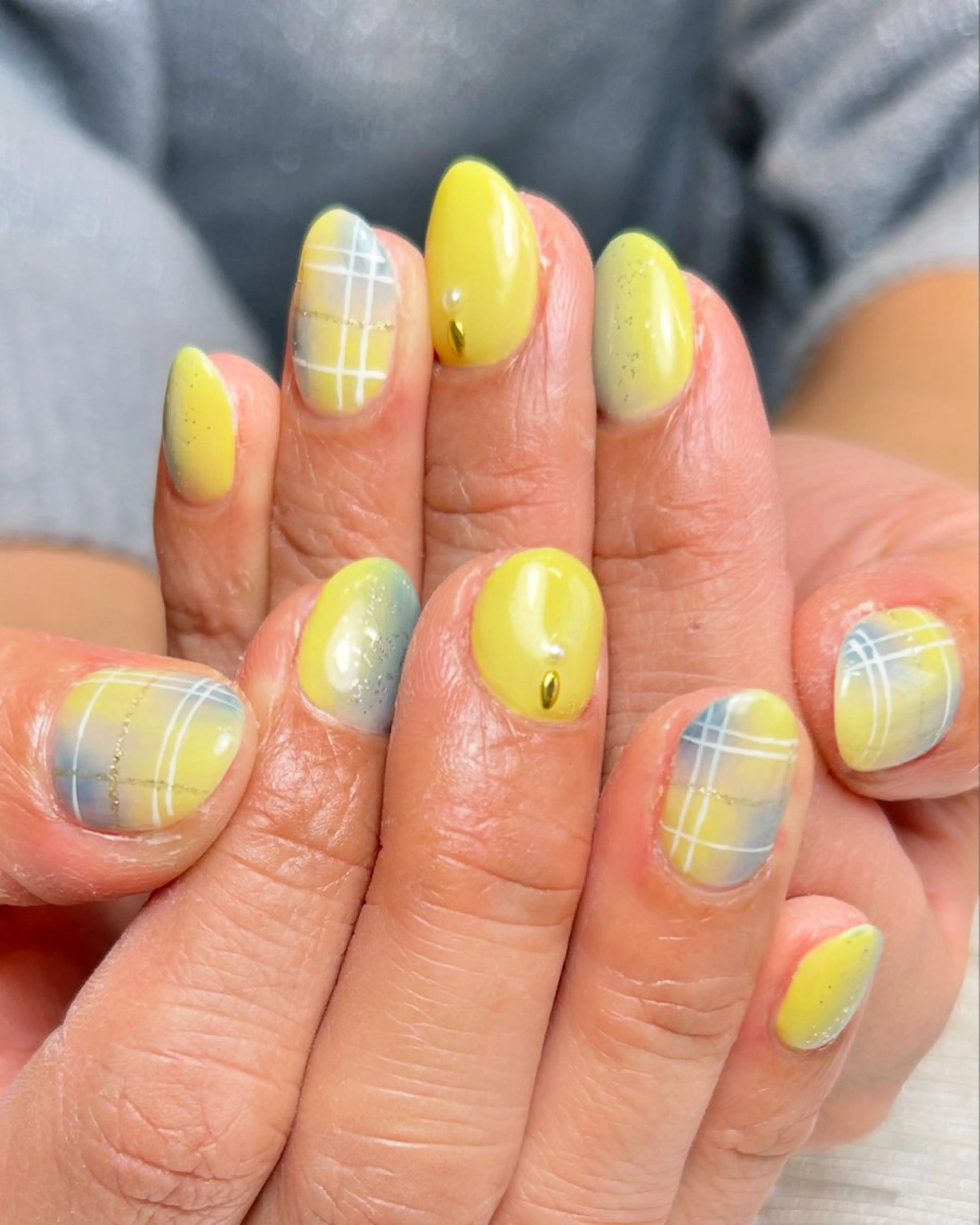 ネイル アートネイル ロングネイル ニュアンスネイル ショートネイル 黄色 プライベートサロン マニフィークのネイルデザイン