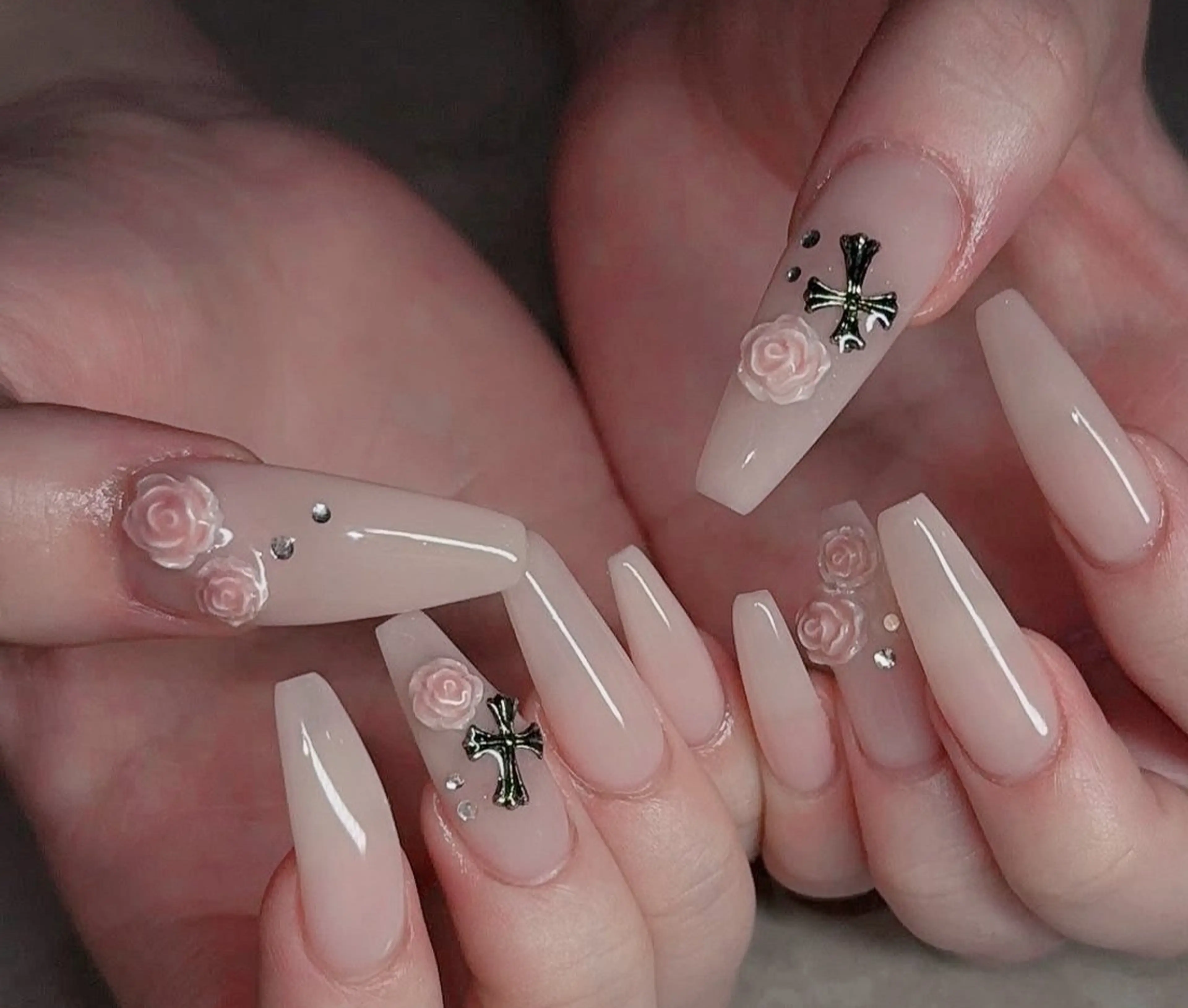 ネイル フレンチネイル ジェルネイル ガラスフレンチ ハロウィン ハート ハンドネイル H.baby Nail Salonのネイルデザイン