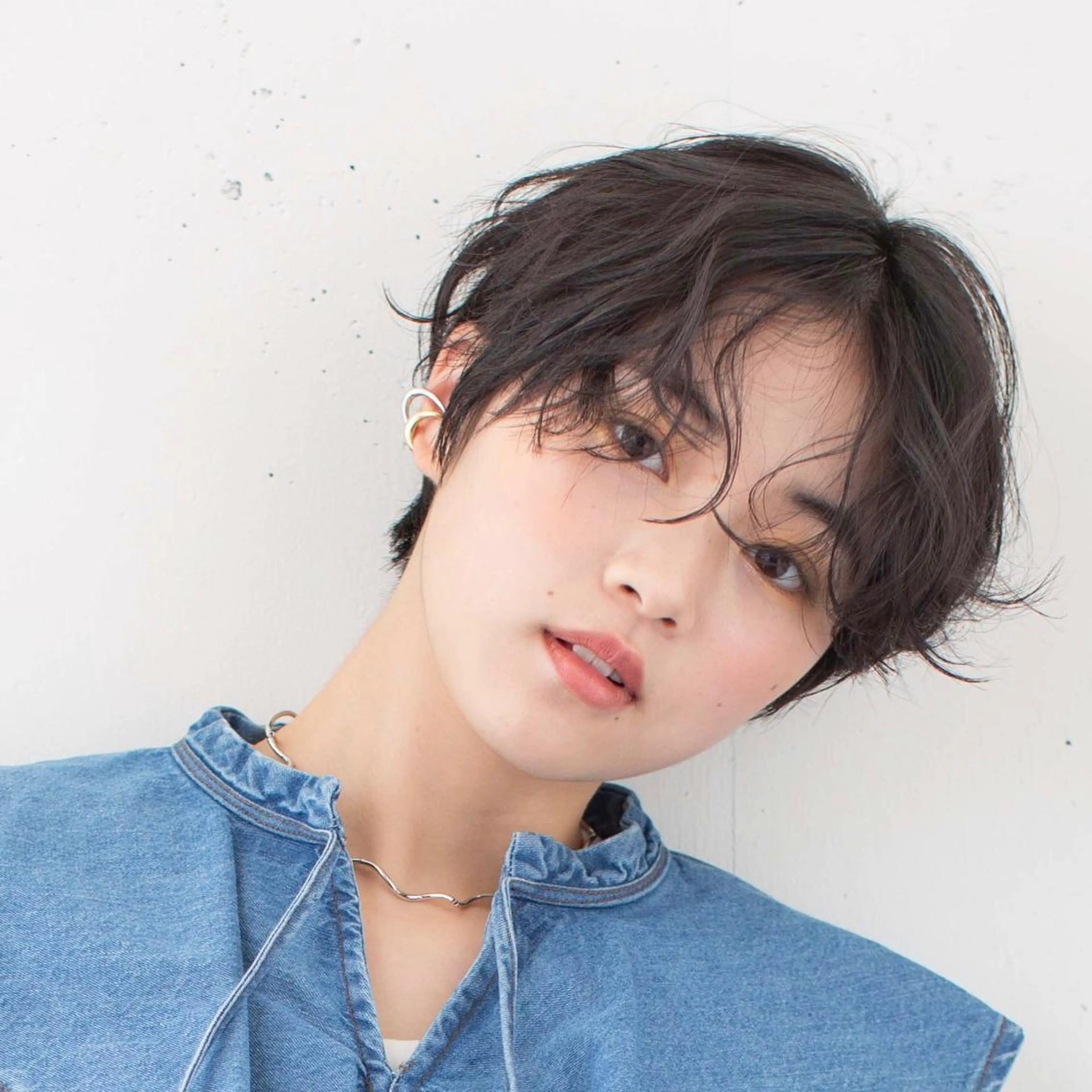 ショート くせ毛 顔周りカット ショートヘア f A ture.所属・《カット¥0》 朝山良徳のヘアスタイル