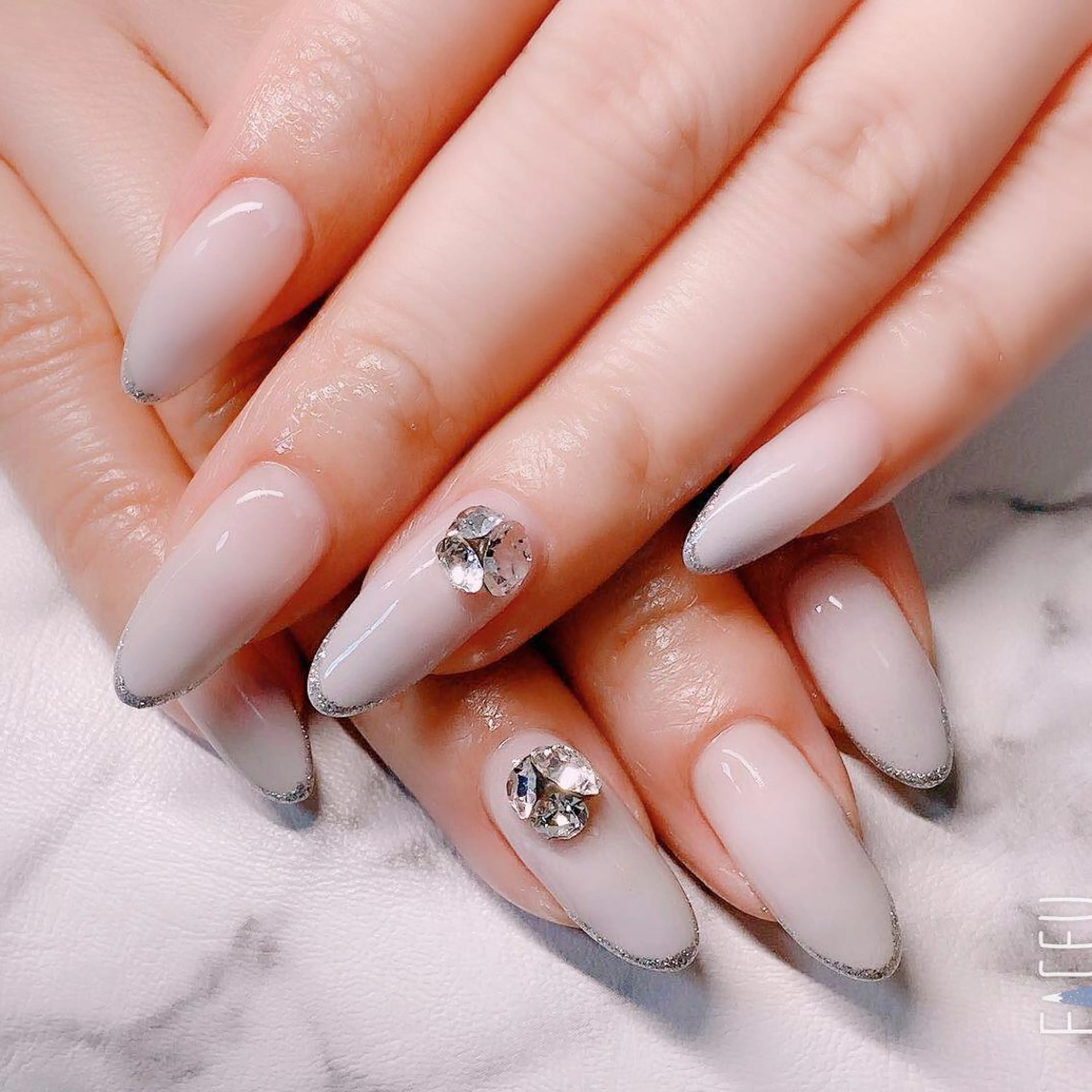 ネイル ネイルサロンエクラ 🫧Shizukaのネイルデザイン