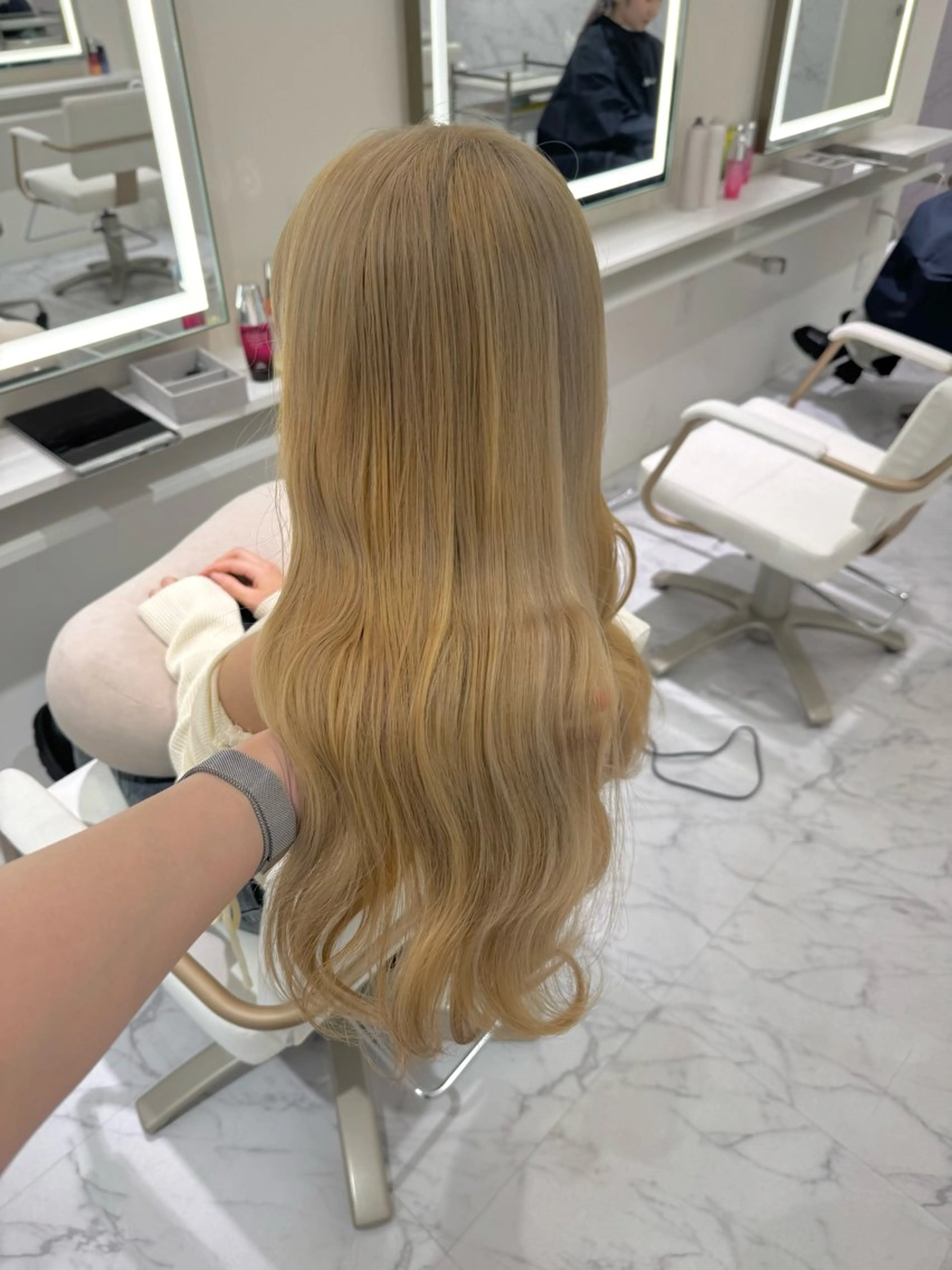 ロング カラー ブリーチ ヘアカラー ParveMix🍀 藤原愛未のヘアスタイル