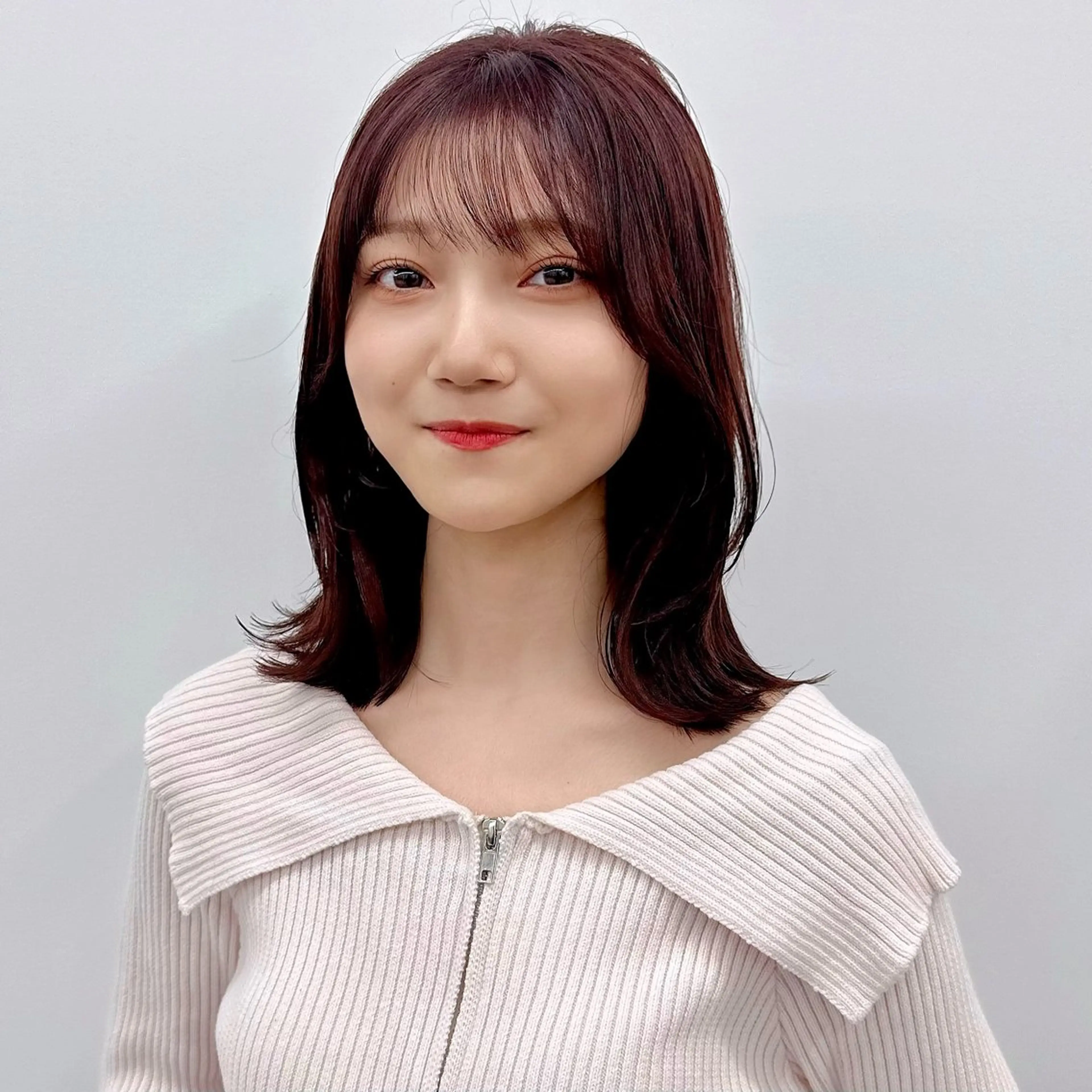 ミディアム カラー カット ヘアカラー トリートメント ブリーチなし/レイヤ ー特化🌈Tommyのヘアスタイル