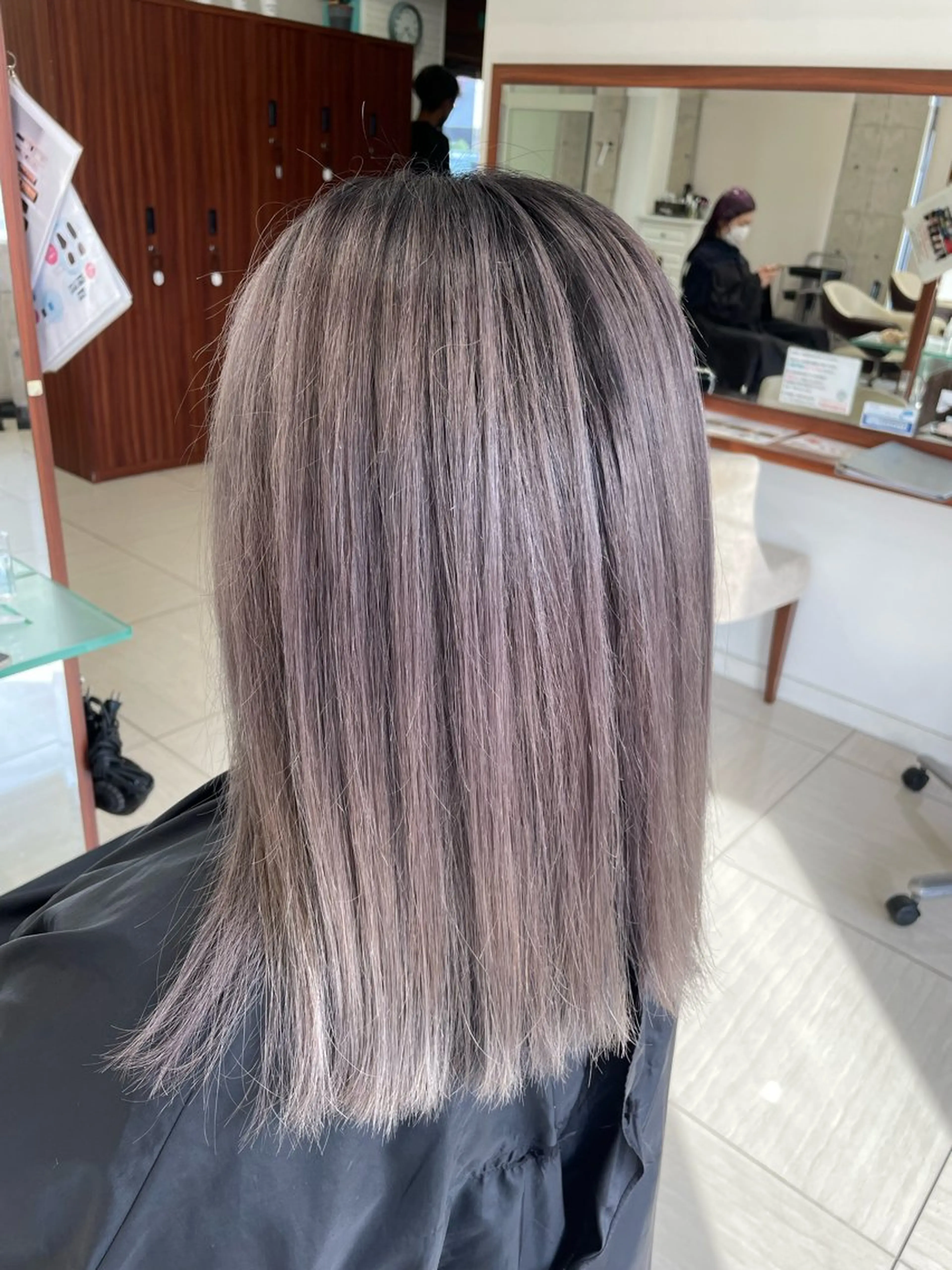 ミディアム ヘアカラー 色川 優斗《髪質改善》のヘアスタイル