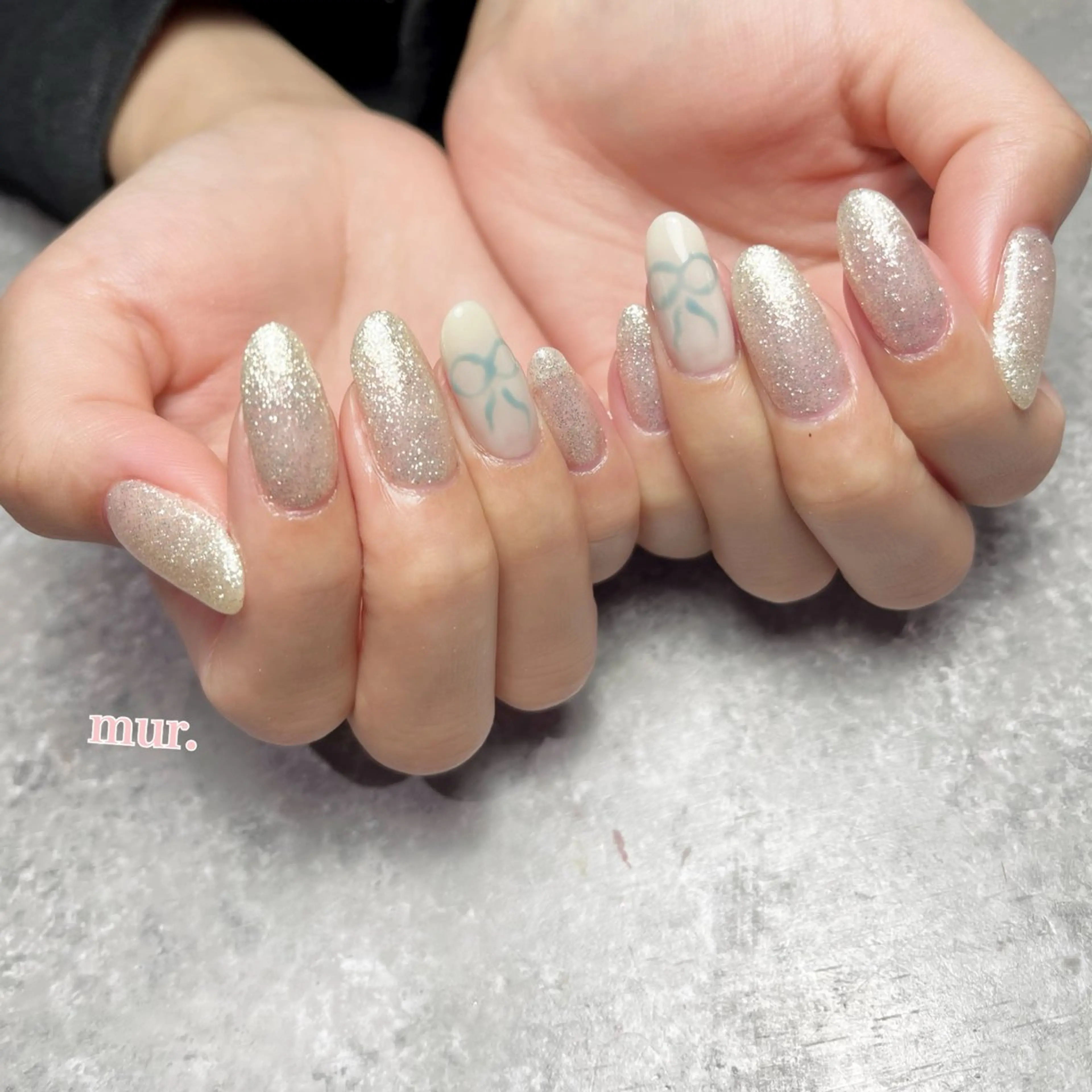 ネイル アートネイル リボン ハンドネイル nailsalon mur.のネイルデザイン