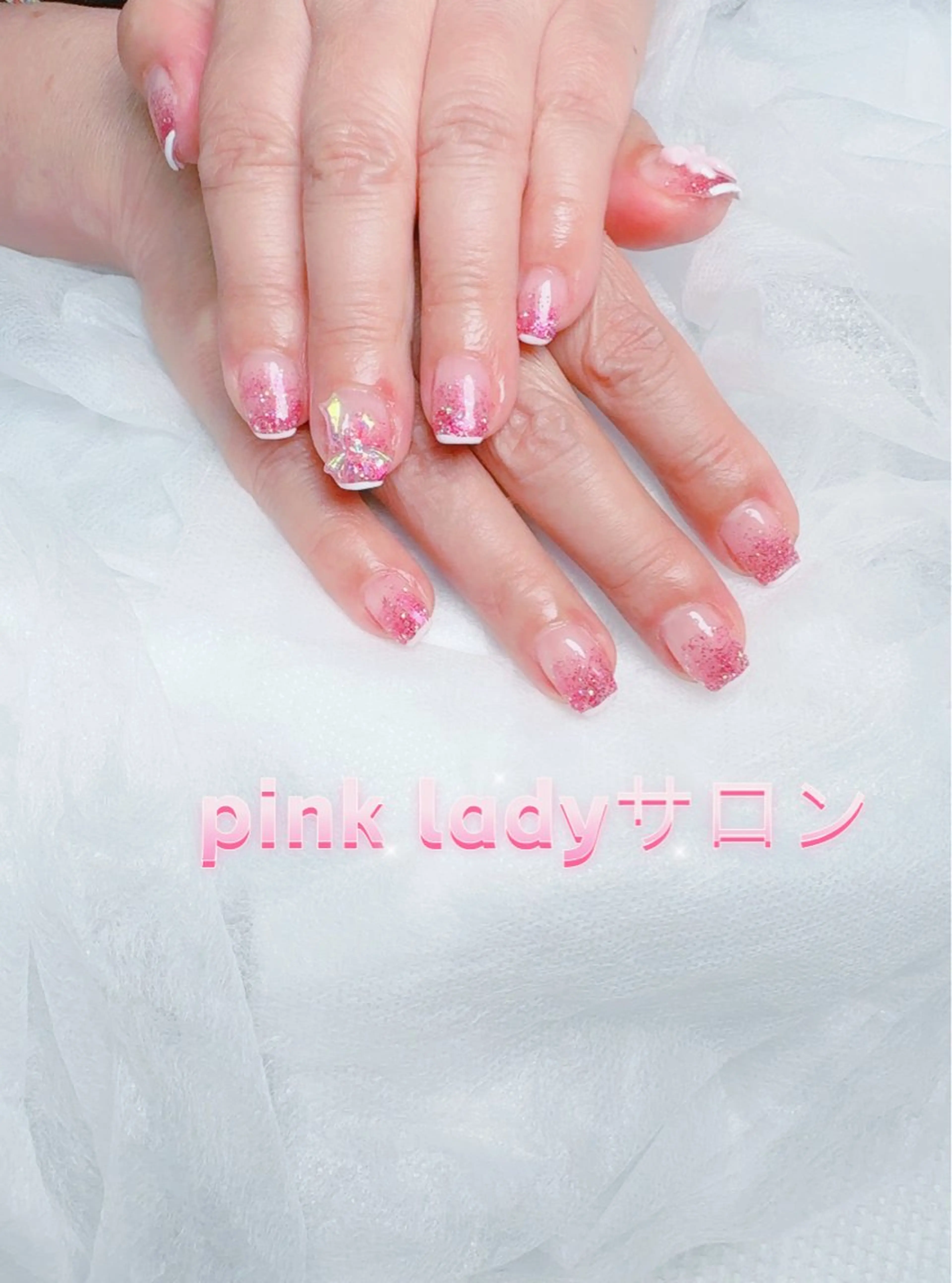 ネイル pink ladyサロン所属・べ にのネイルデザイン