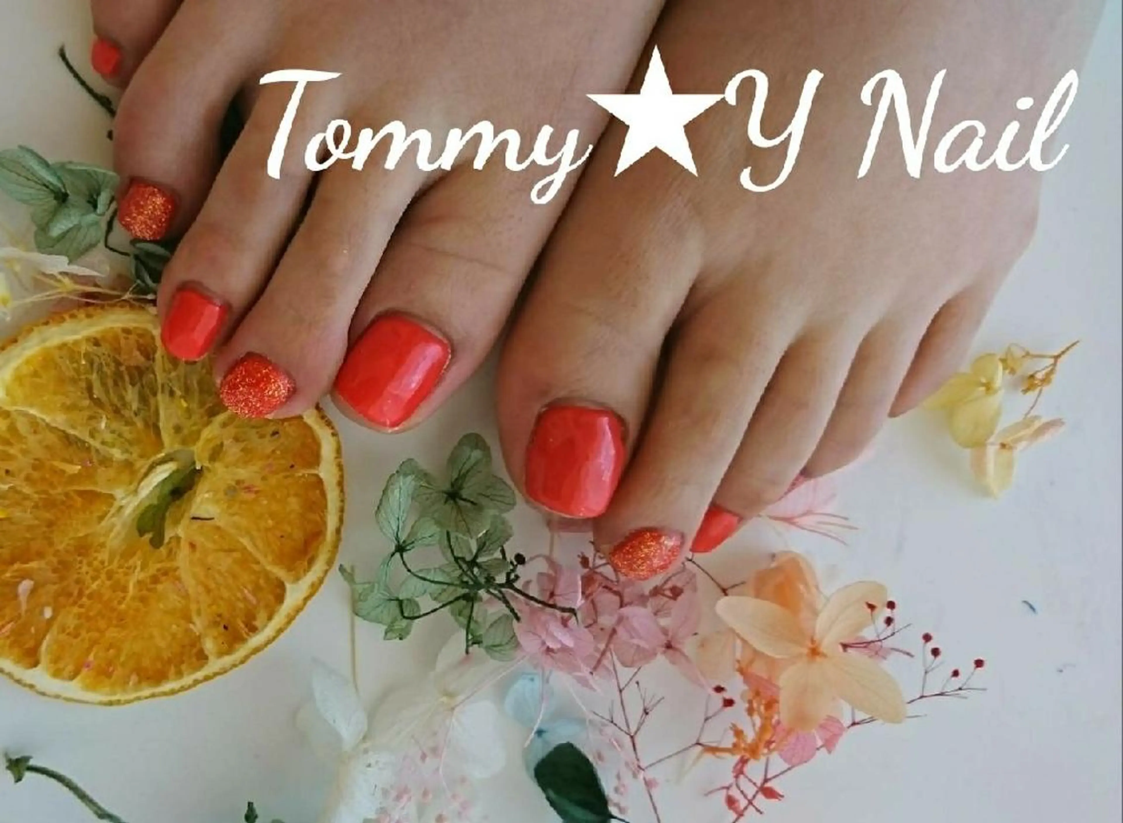 ネイル フットネイル ジェルネイル ラメ(グリッター) ワンカラーネイル フットネイル トミーワイネイル所属・トミー ワイのネイルデザイン