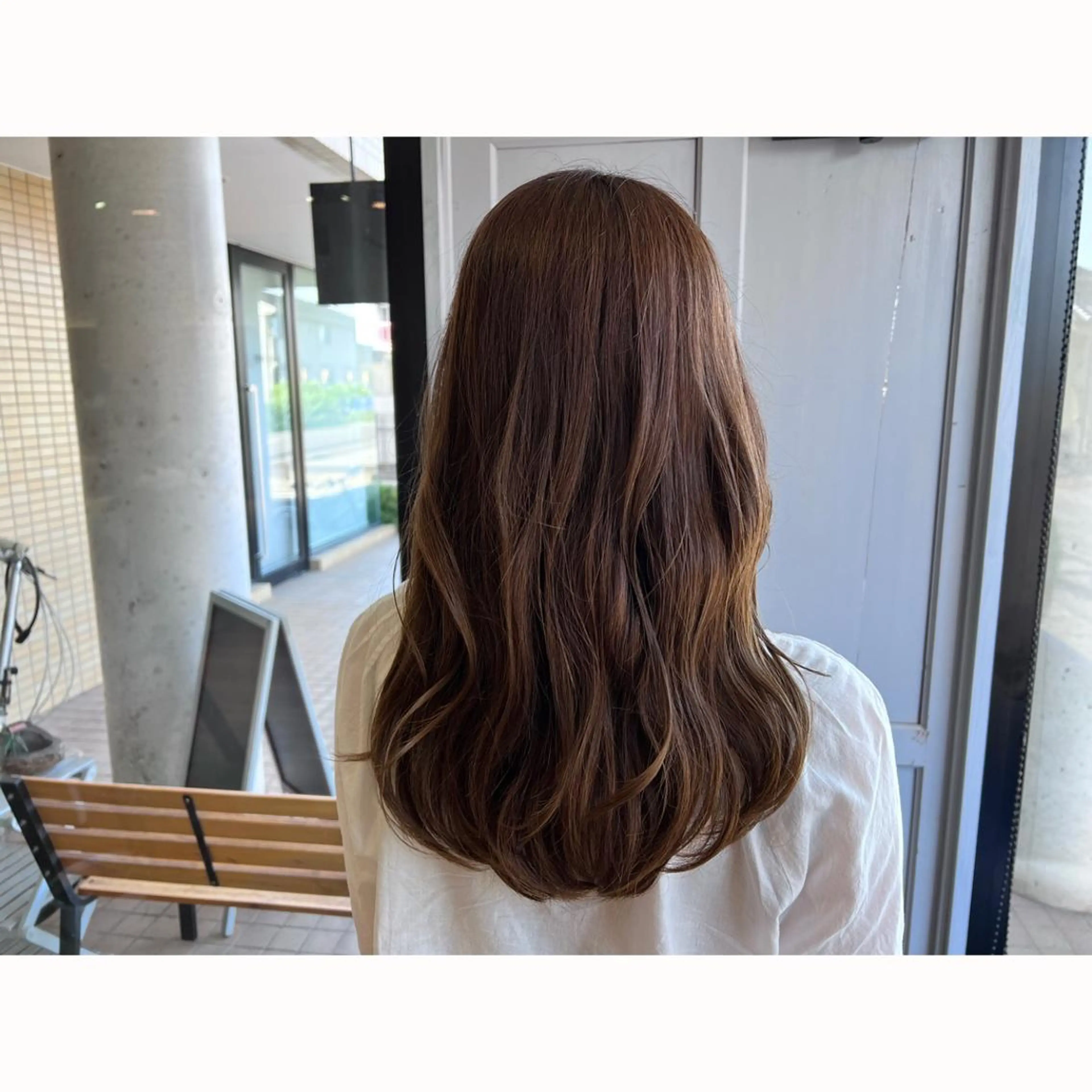 ロング カラー ベージュカラー ヘアカラー トリートメント ツキダテ ユイのヘアスタイル