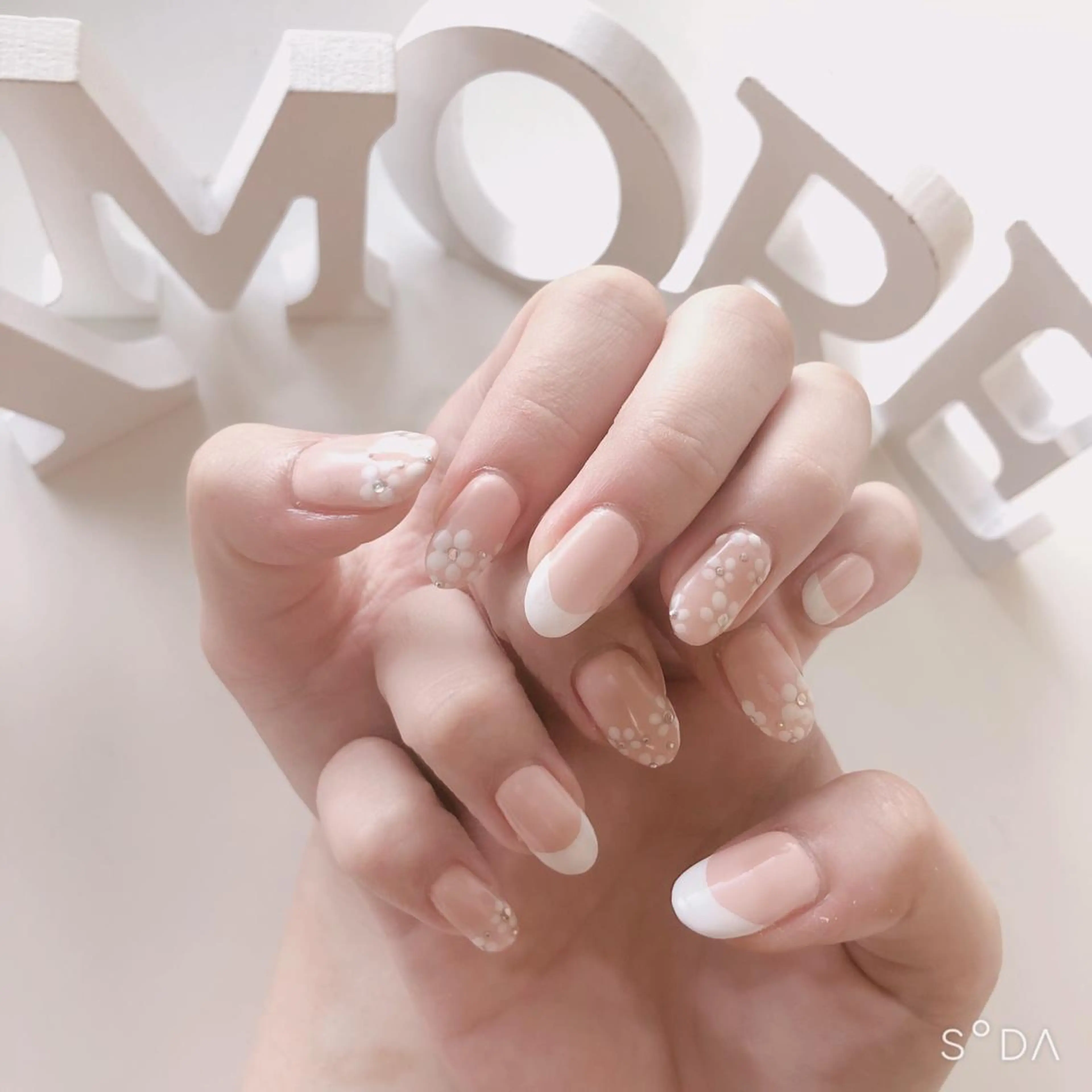 ネイル アートネイル フレンチネイル You kyehwaのネイルデザイン