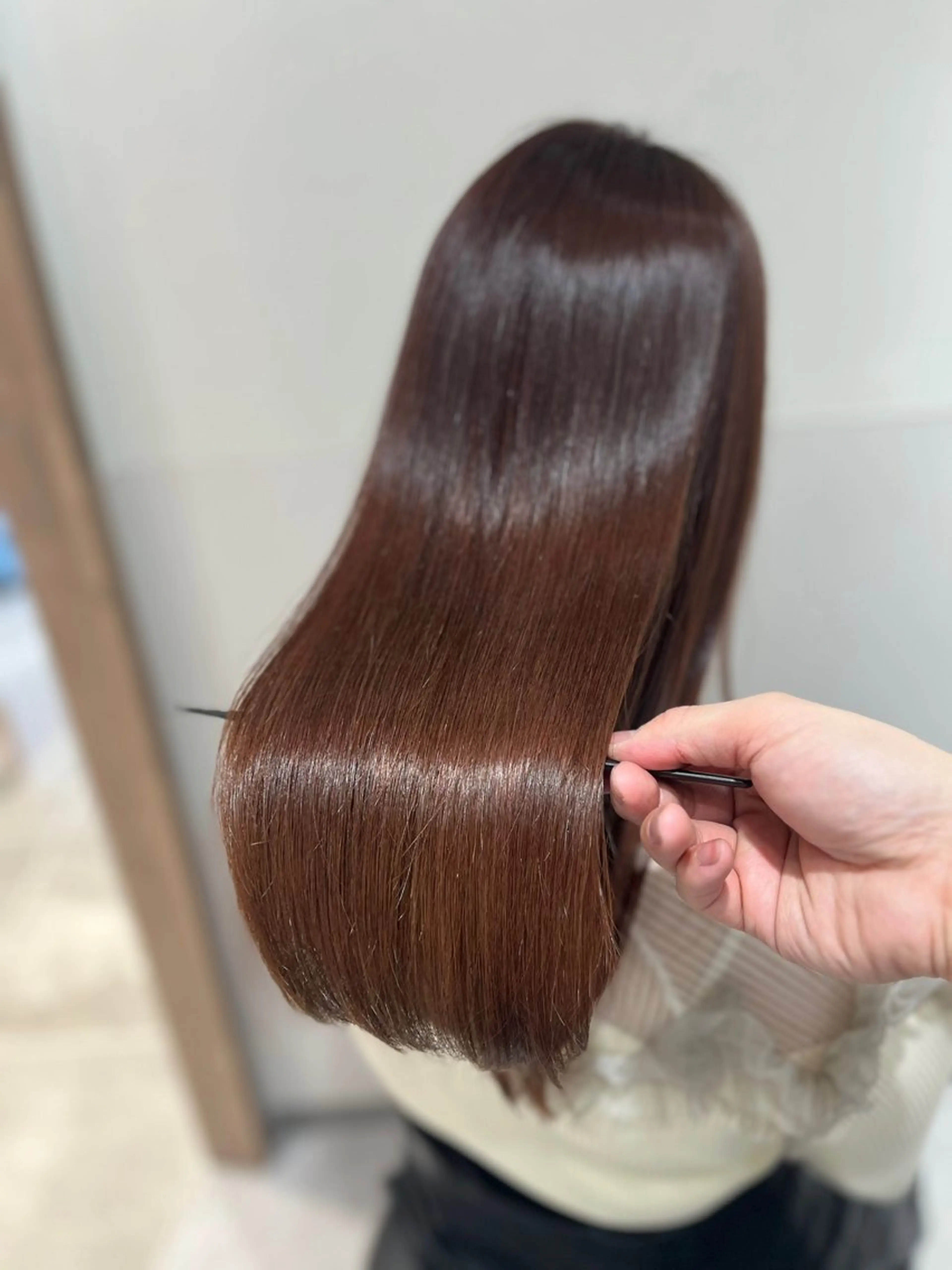 セミロング カラー ブラウンカラー カット ヘアカラー トリートメント SALOWIN神戸三宮店所属・【美髪を叶える】中谷 彰宏（アキ)のヘアスタイル