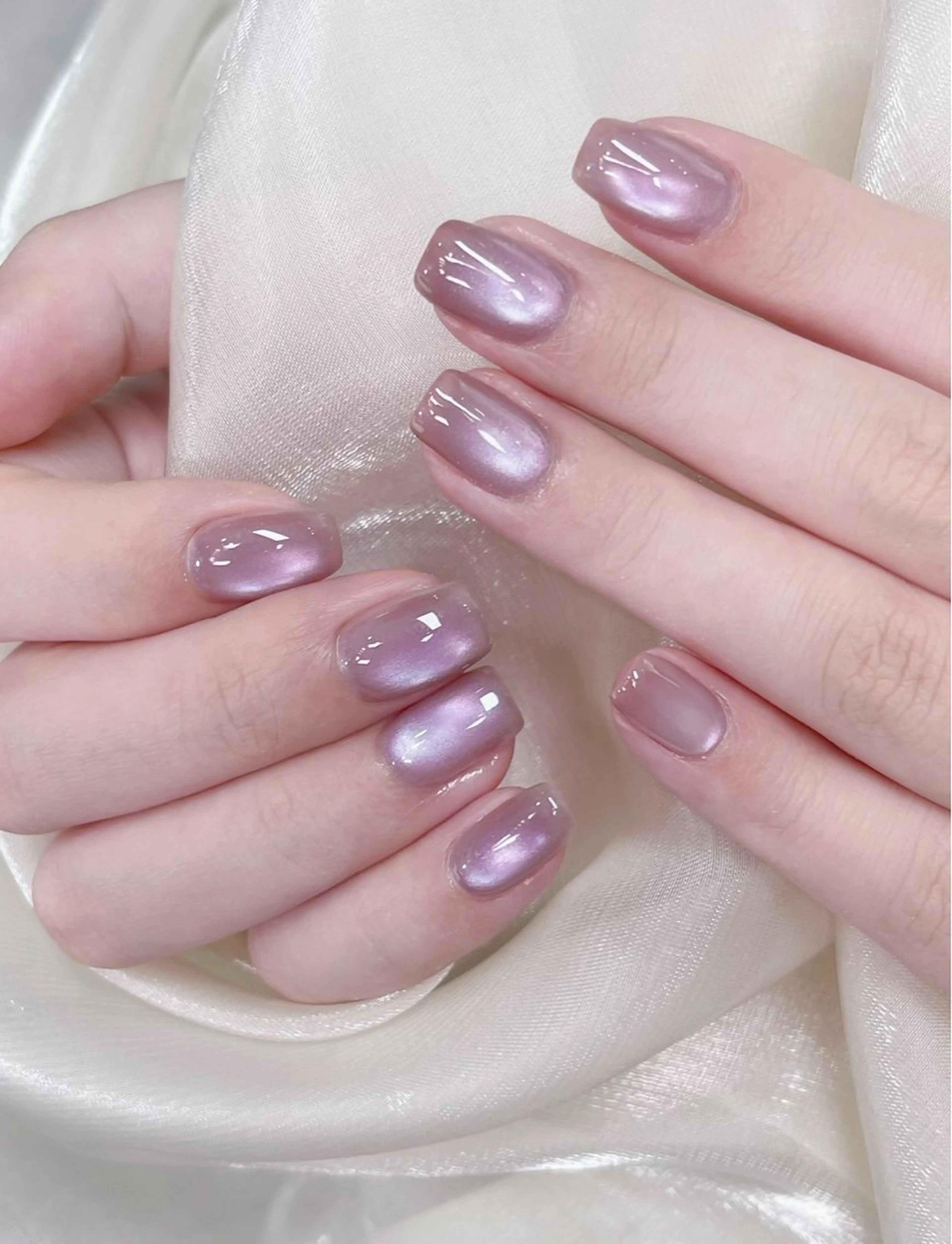 キラキラマグネット・フラッシュネイル+パーツ2個付きの写真