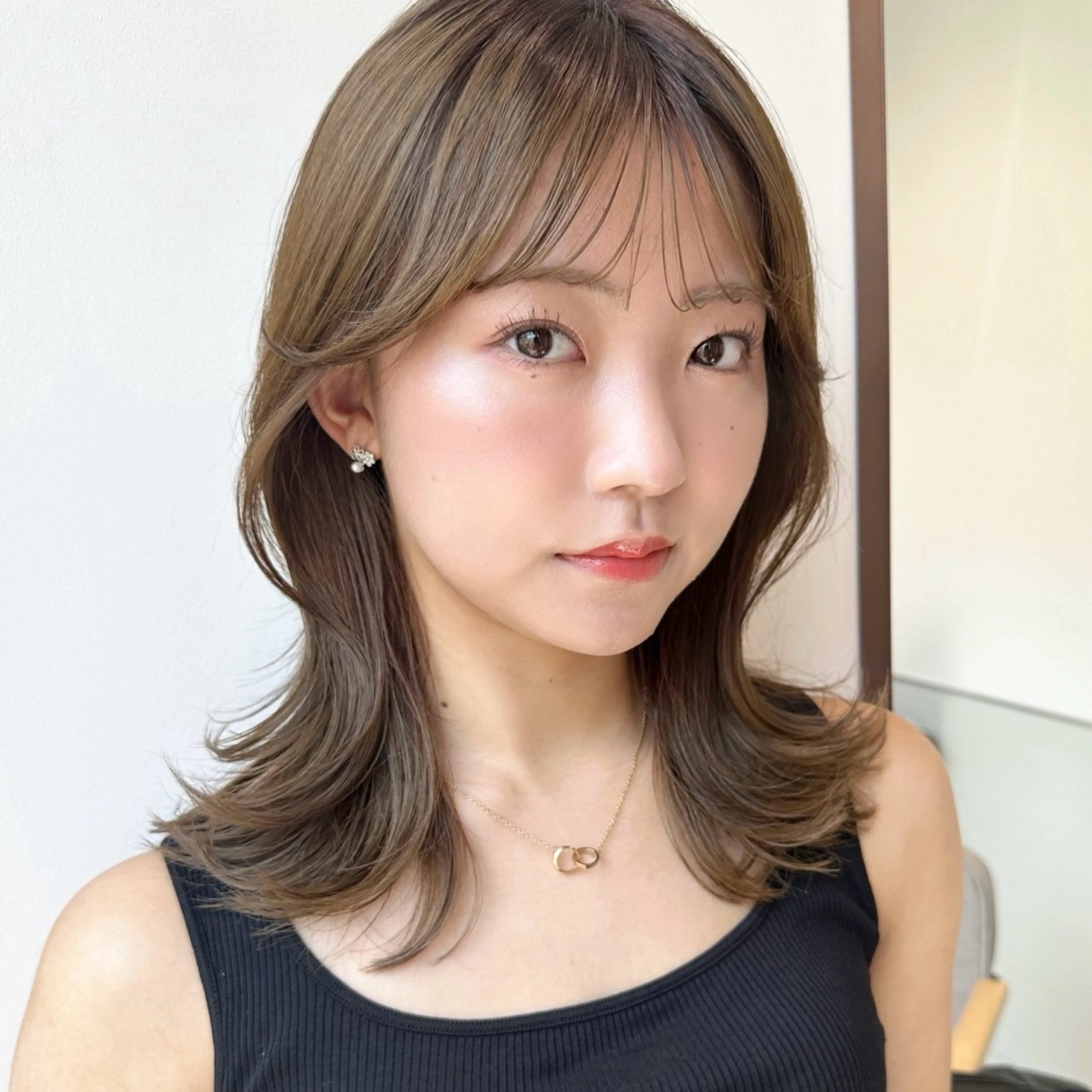 ミディアム カラー くびれヘア カット ヘアカラー take/ショート& レイヤーカット/銀座のヘアスタイル