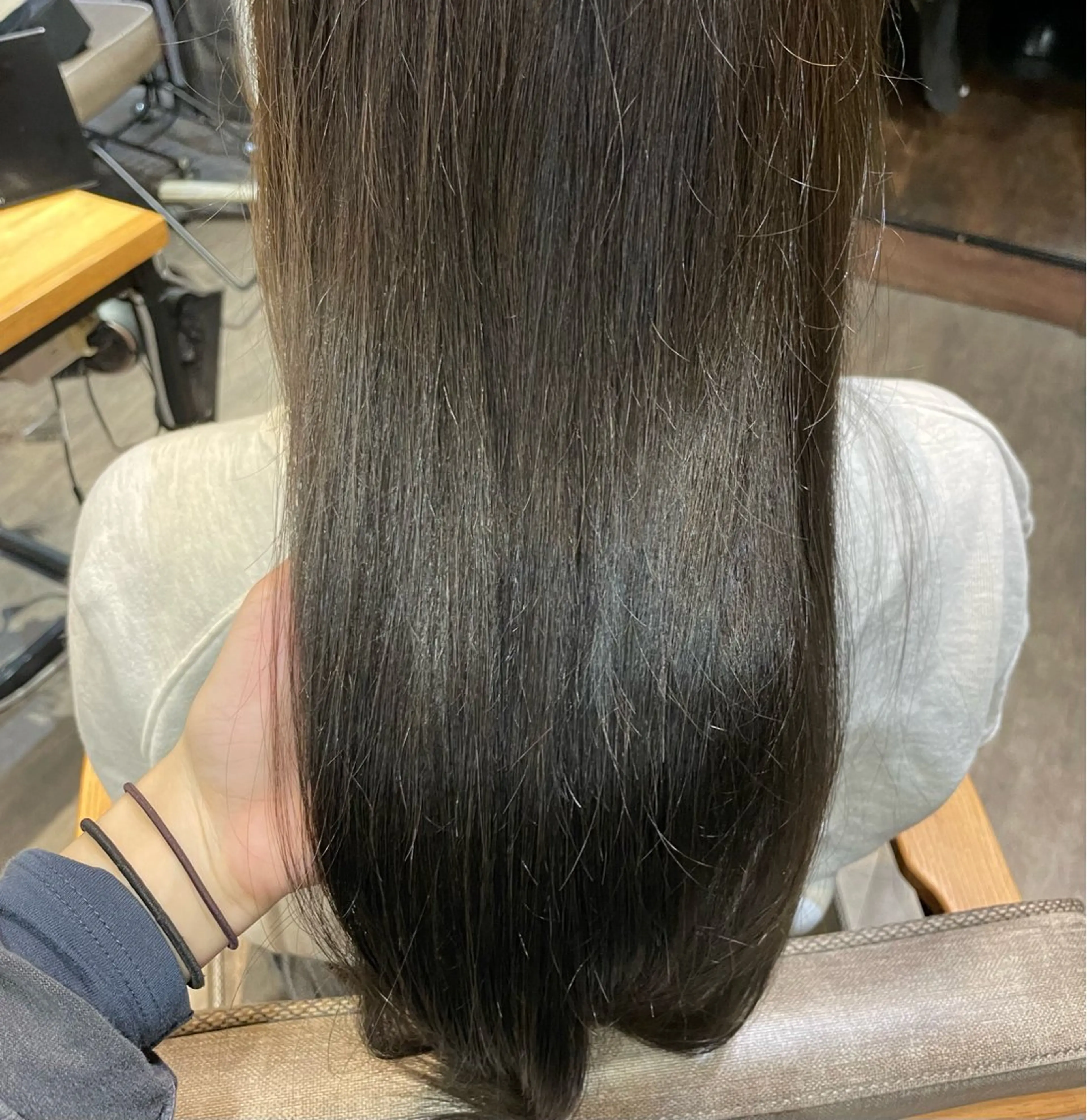 ロング カラー ヘアカラー 暗髪カラー/艶カラー /ヘアセットのヘアスタイル