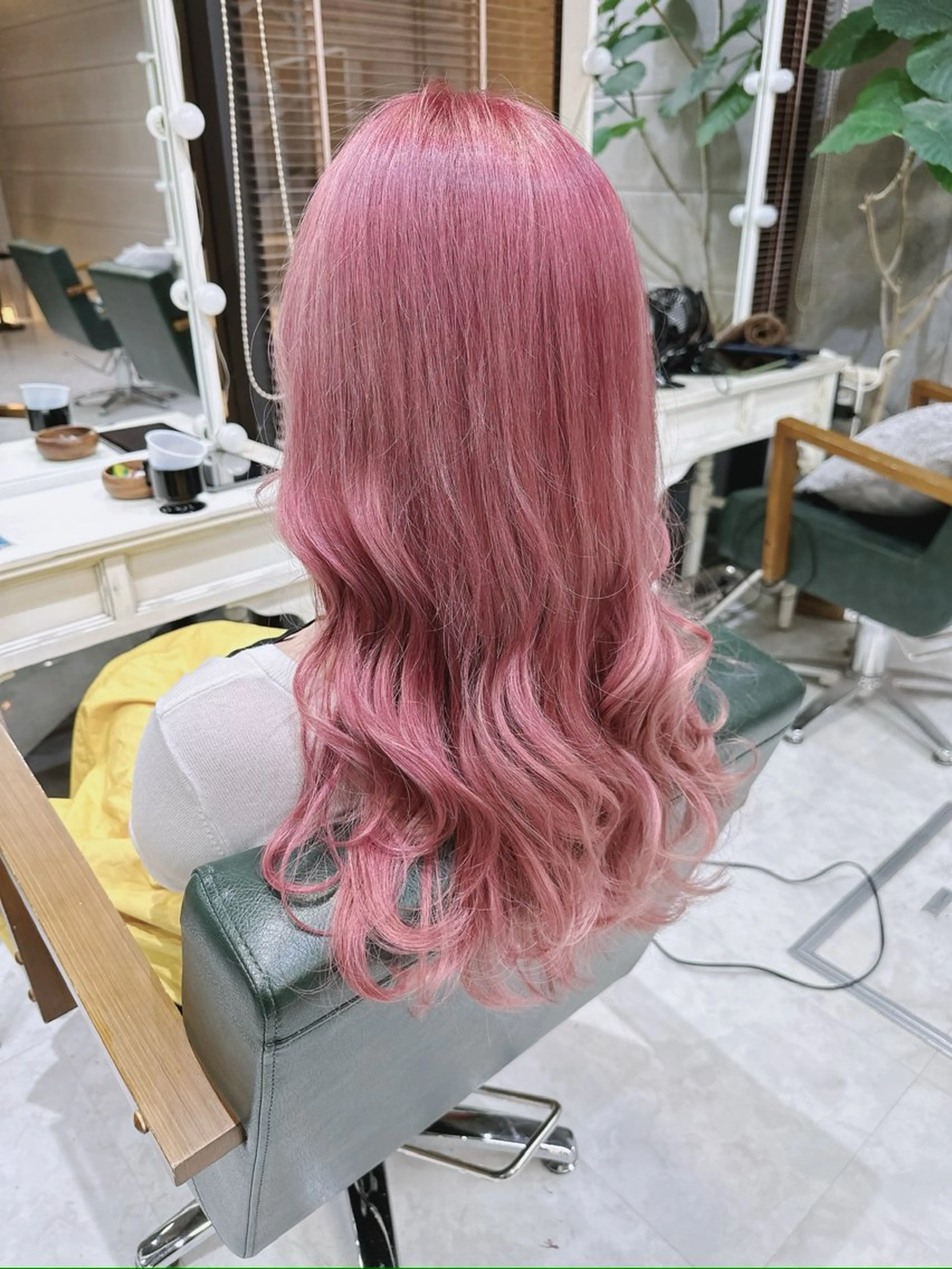 ロング カラー ブリーチ 透明感カラー ハイトーンカラー ピンクカラー 𝐍𝐚𝐧𝐚{ 原宿/ハイトーン🫧のヘアスタイル