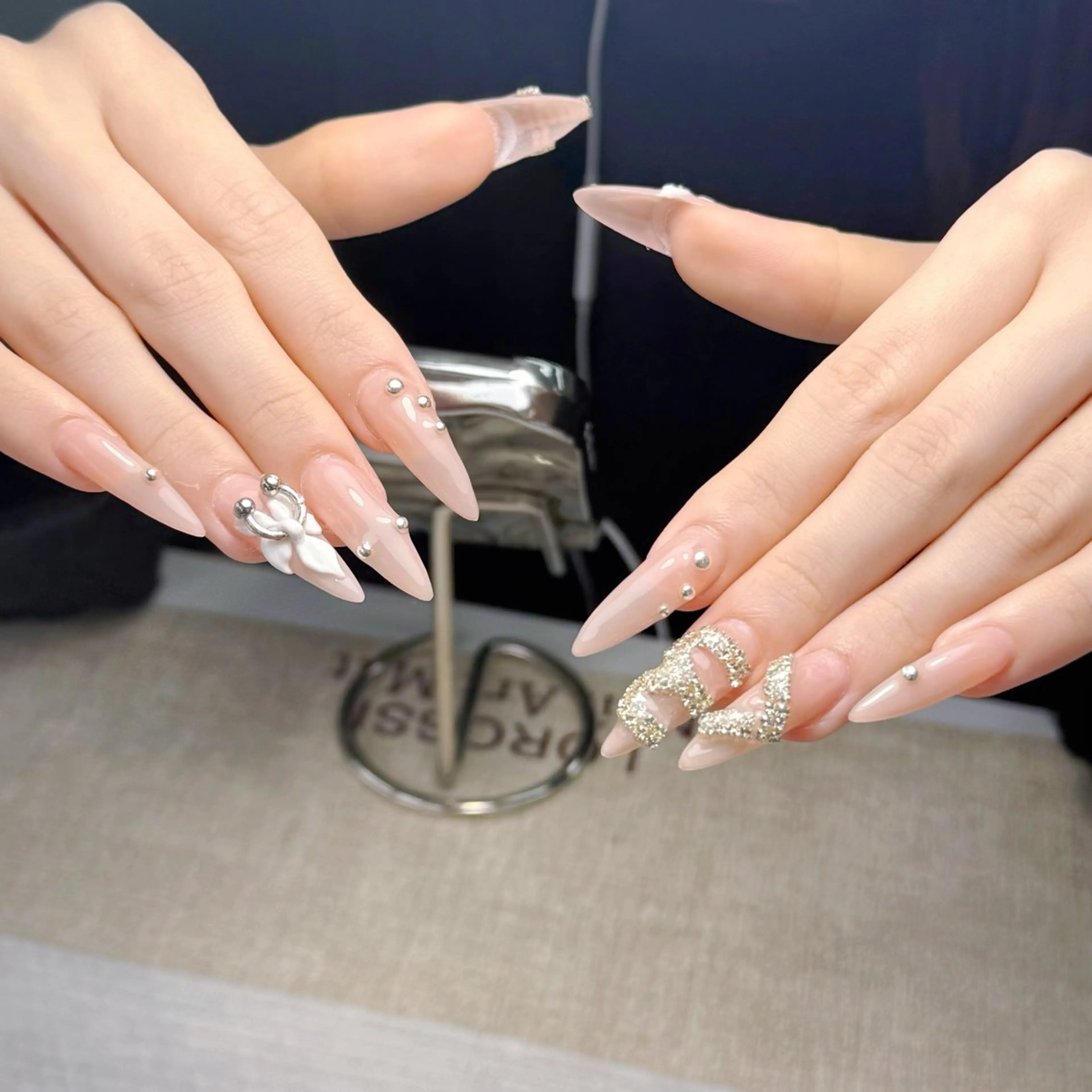 ネイル ハンドネイル いちご chan novaのネイルデザイン