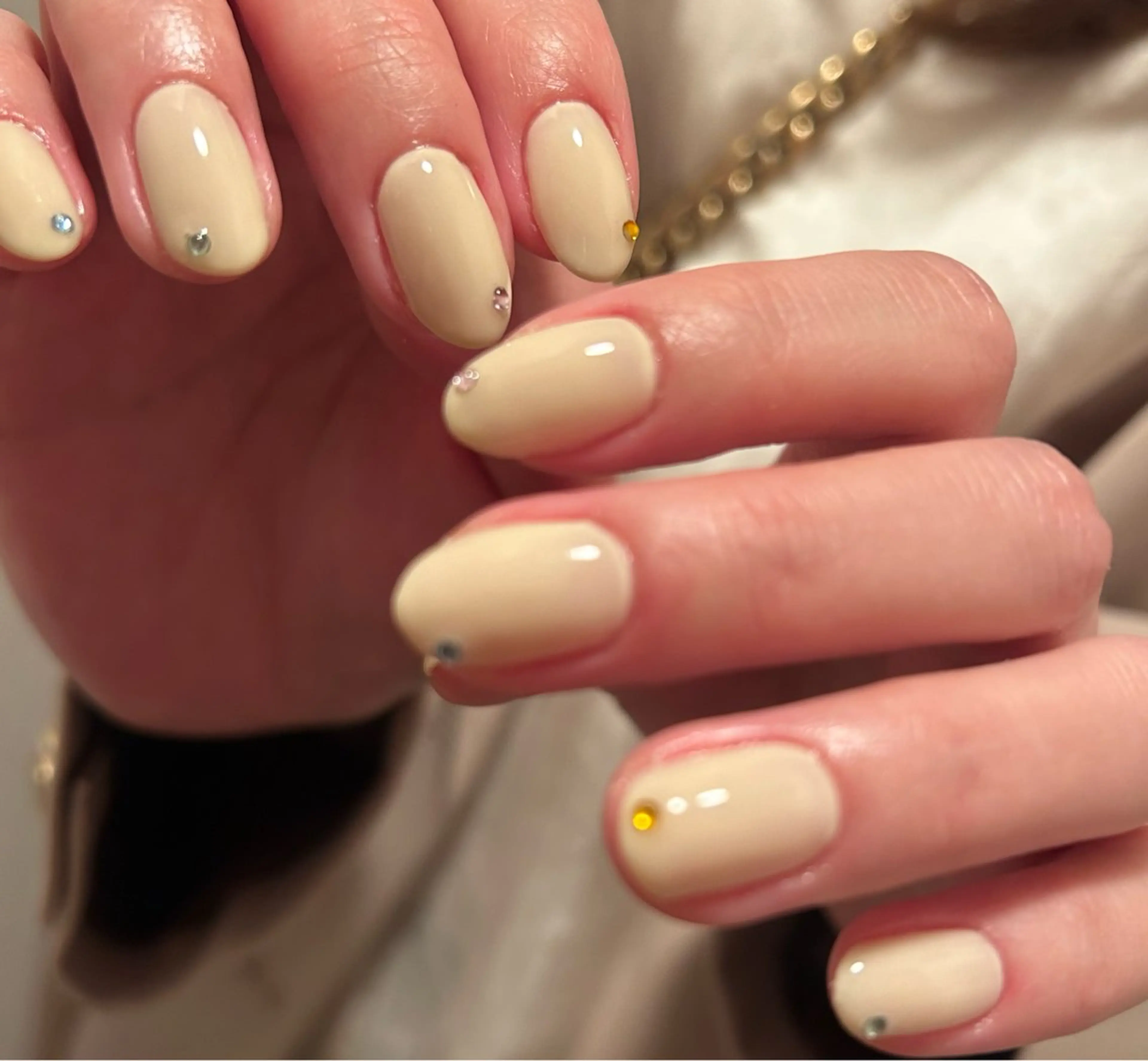 ネイル ストーンネイル ハンドネイル フットネイル ハンドケア aimer所属・三味 夏生のネイルデザイン