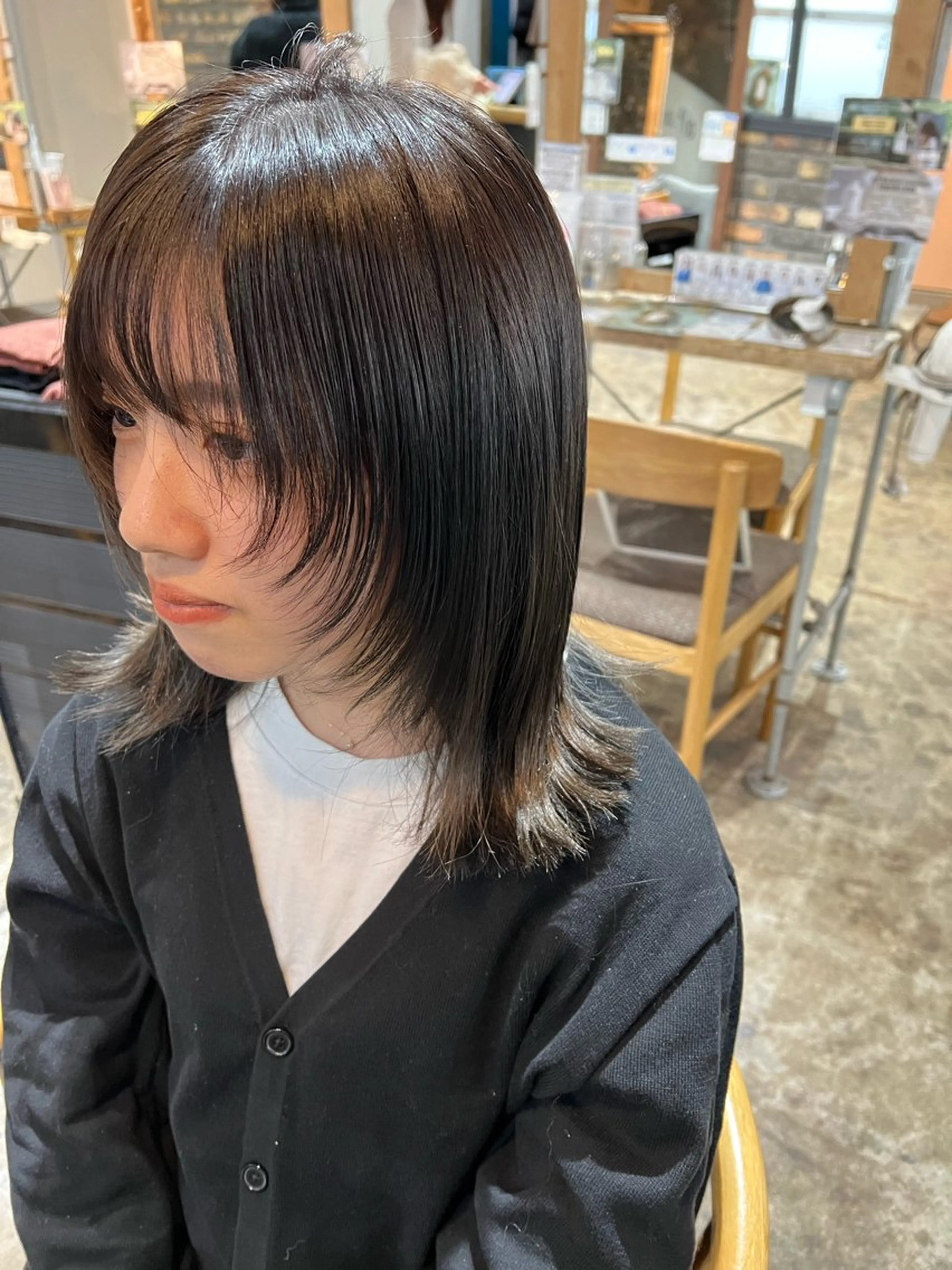 ミディアム カラー カット ヘアカラー トリートメント ツキノキ ミナのヘアスタイル