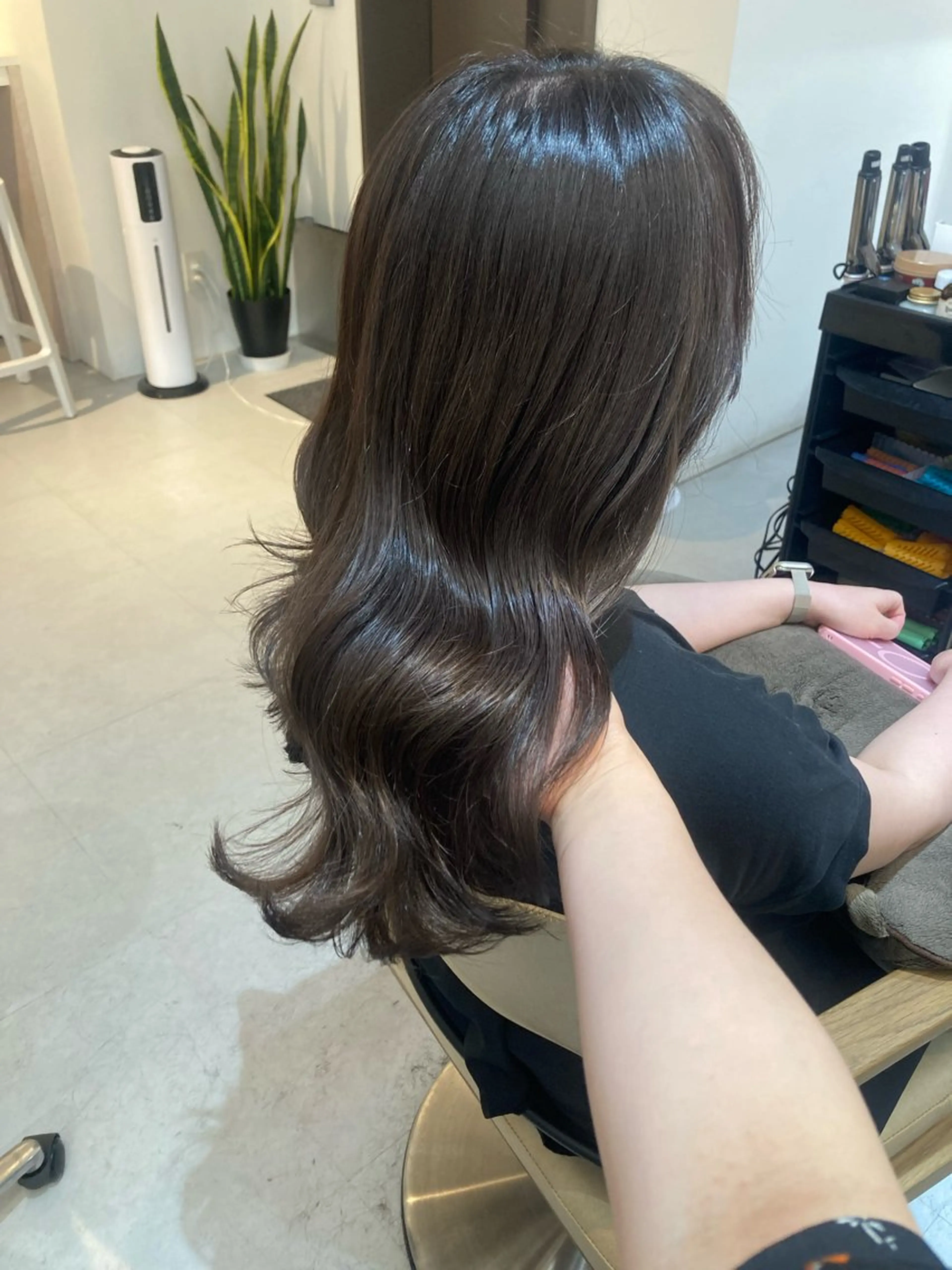 セミロング カット ヘアカラー トリートメント ✨色持ちの良い艶 カラー✨蟹江真世のヘアスタイル