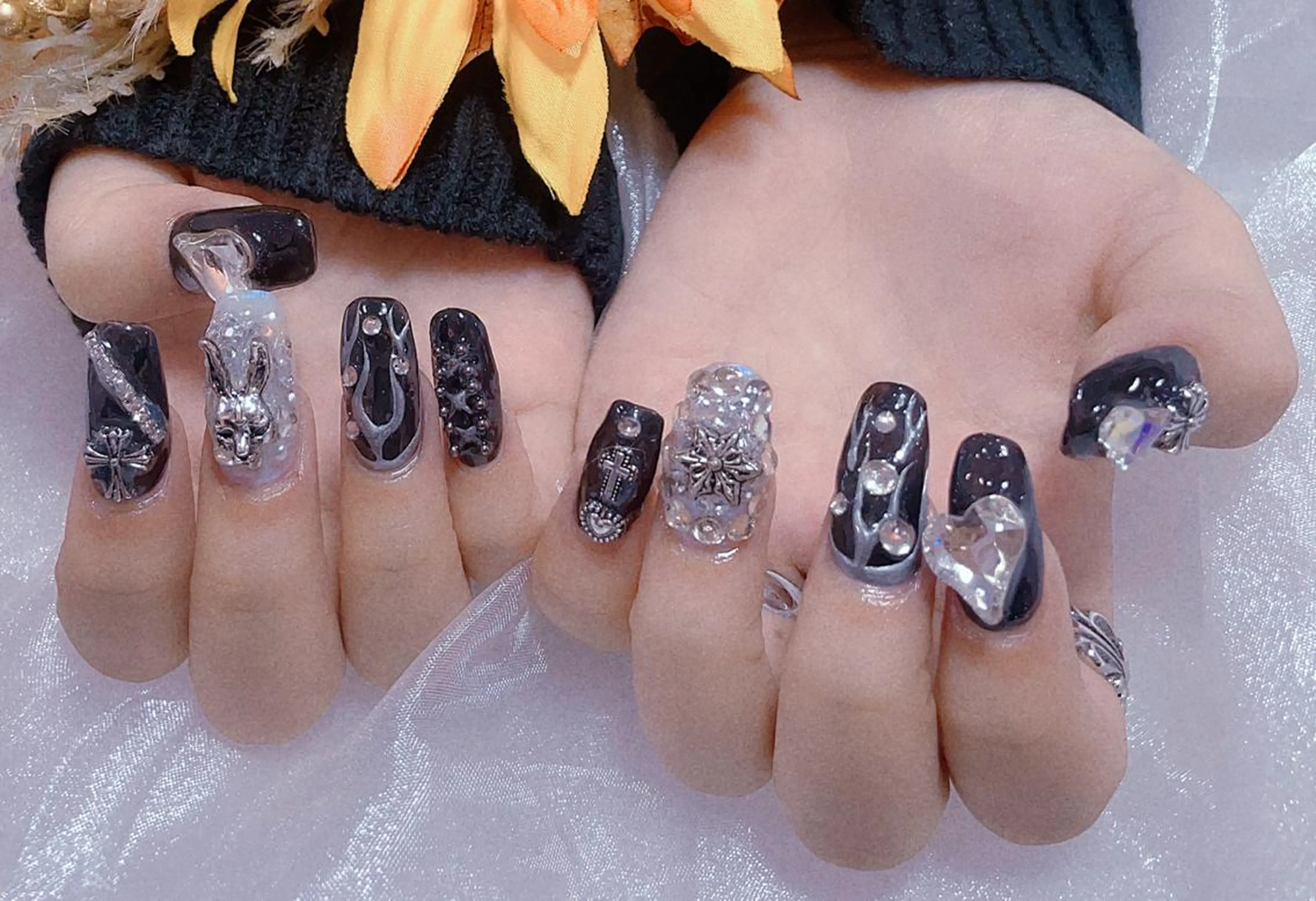 ネイル ハンドネイル リ サのネイルデザイン