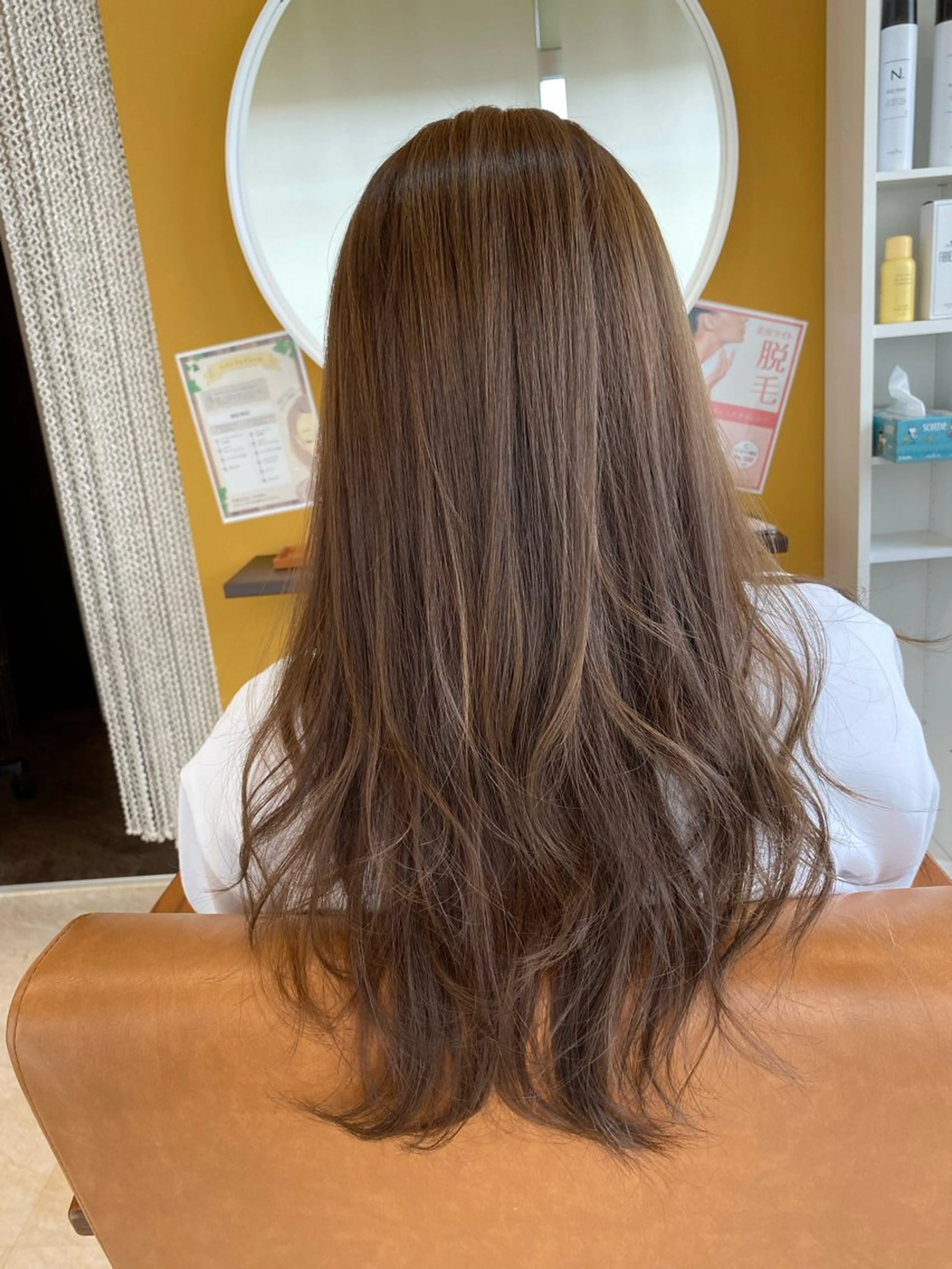 セミロング レイヤーカット カット ヘアカラー salon  ZERO所属・俵石 梨沙のヘアスタイル