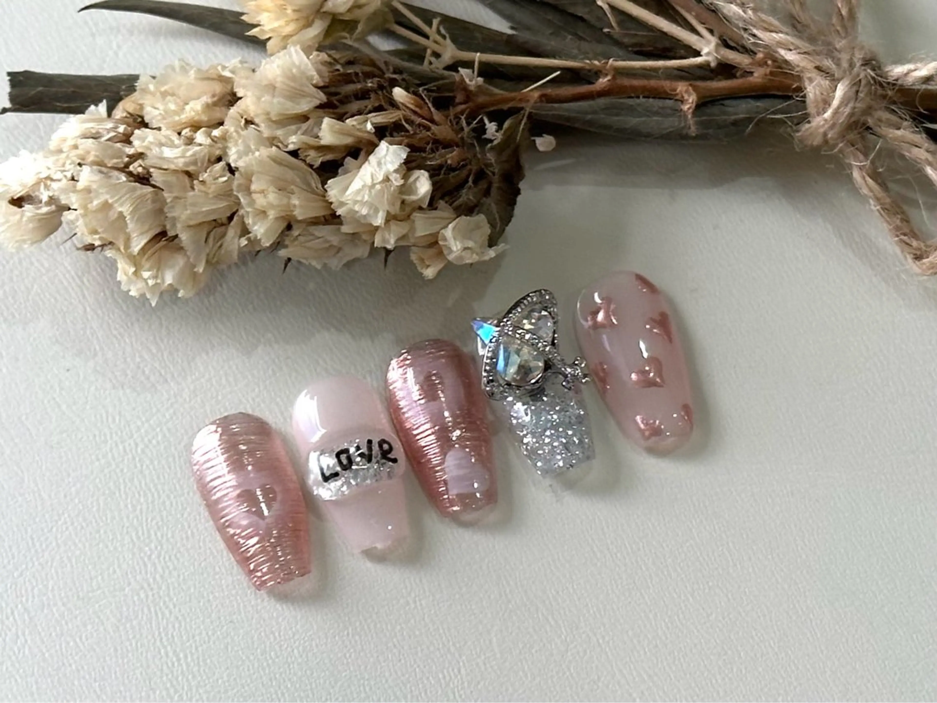 ネイル M+  Beauty Salonのネイルデザイン