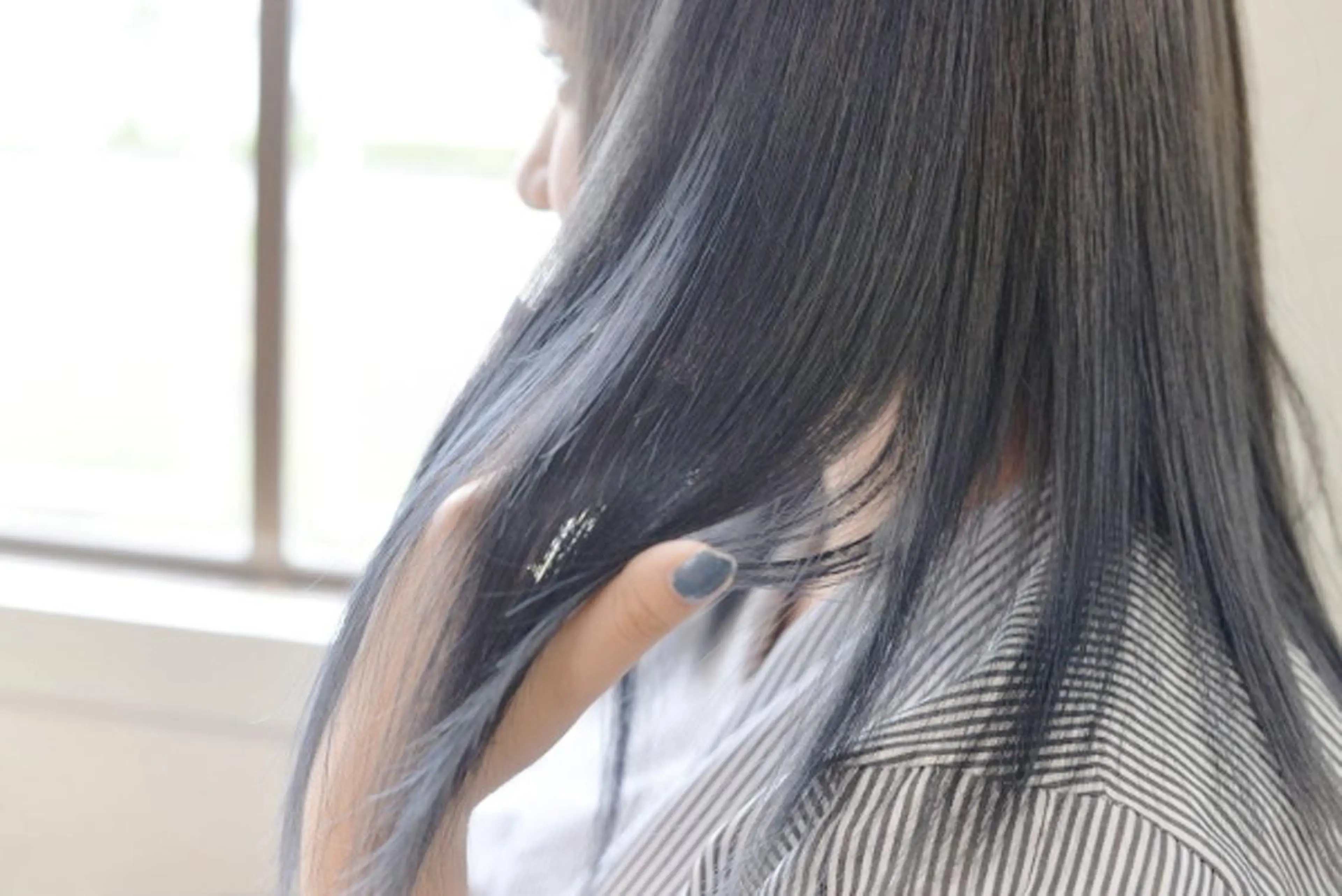 セミロング カラー グレージュ 大嶋 宏隆のヘアスタイル