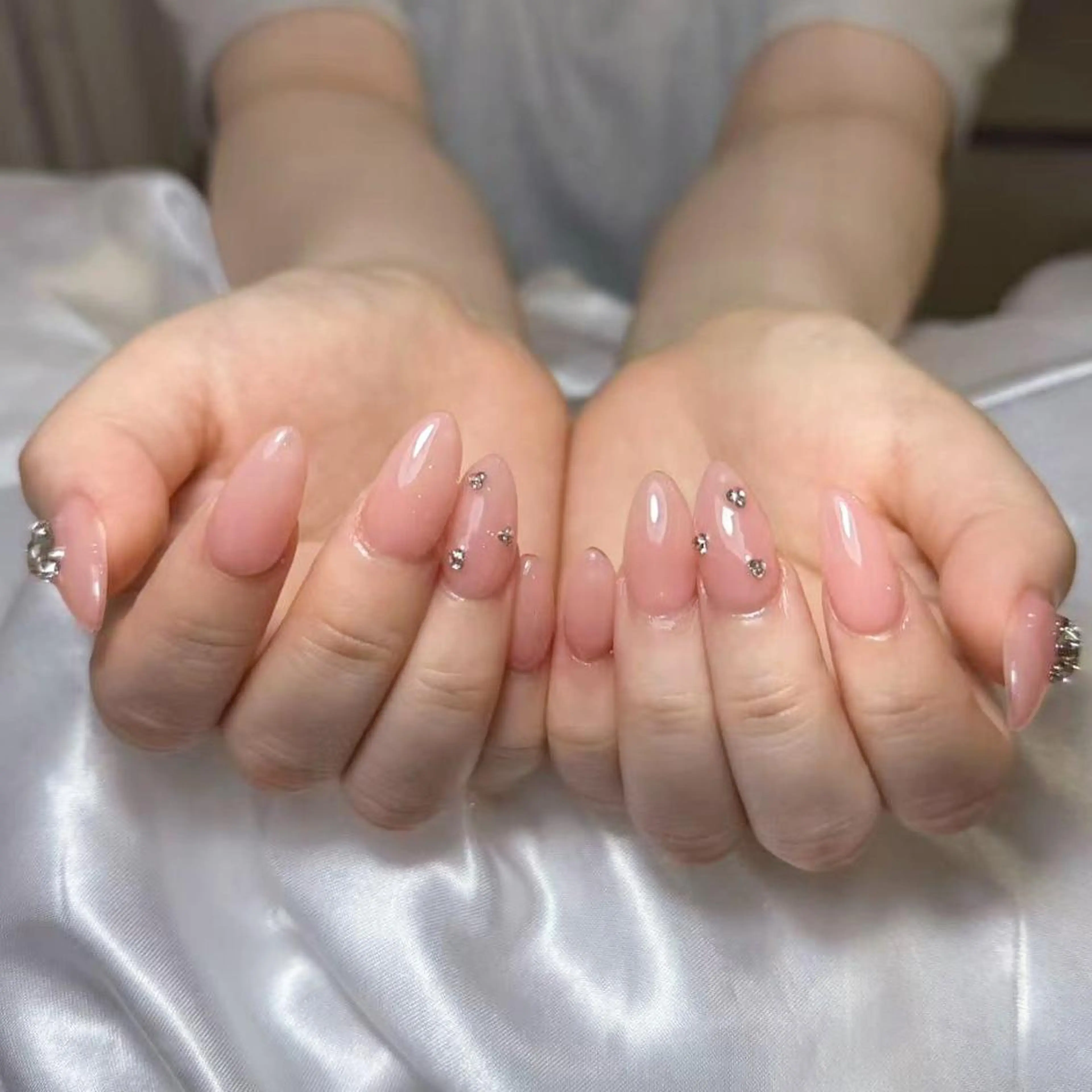 ネイル アートネイル オーロラネイル ガーリー キラキラネイル 韓国ネイル ハンドネイル Diamond NAIL✨のネイルデザイン