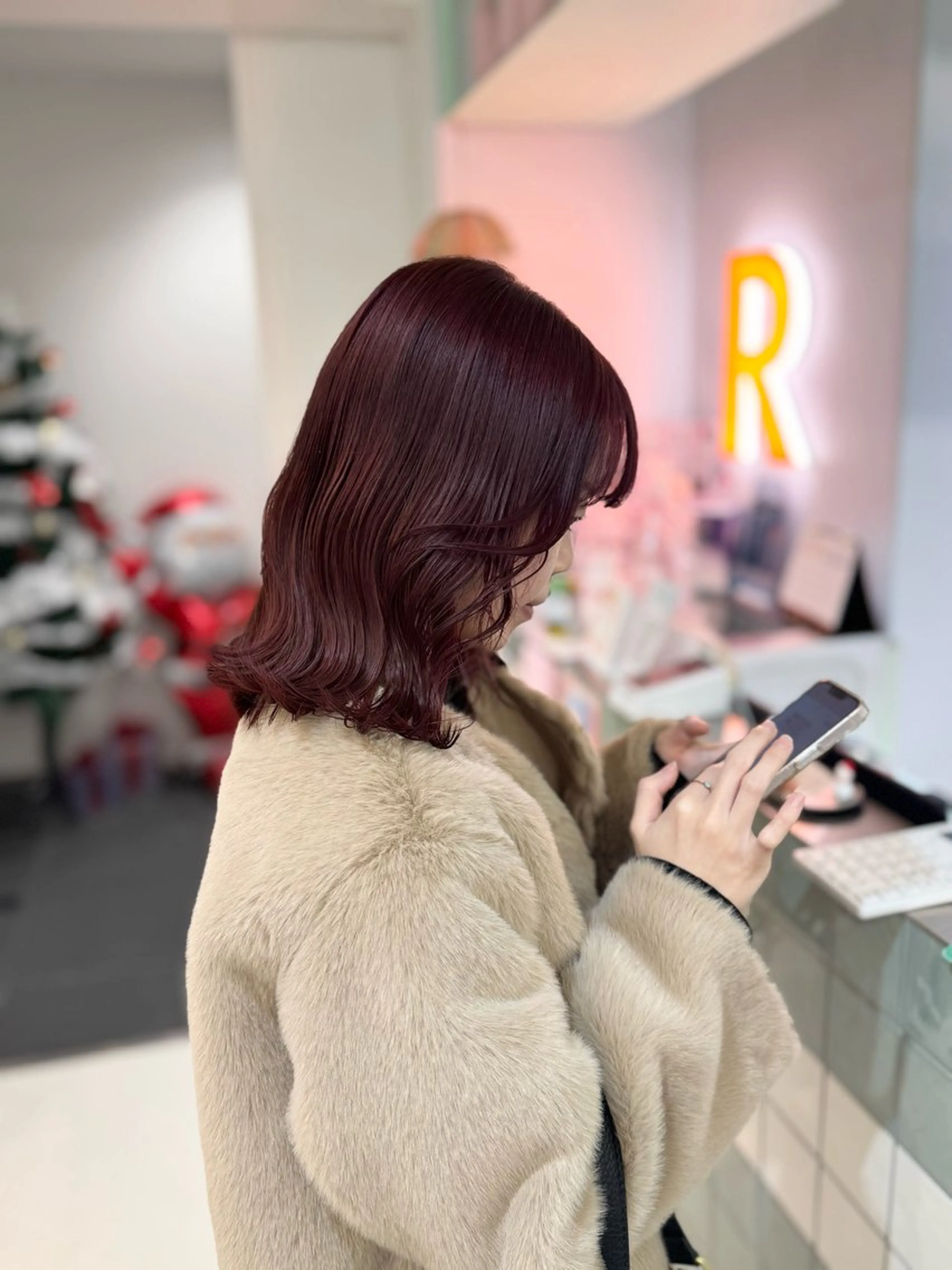 ミディアム カラー amane໒꒱うる艶 ブリーチ透明感カラーのヘアスタイル