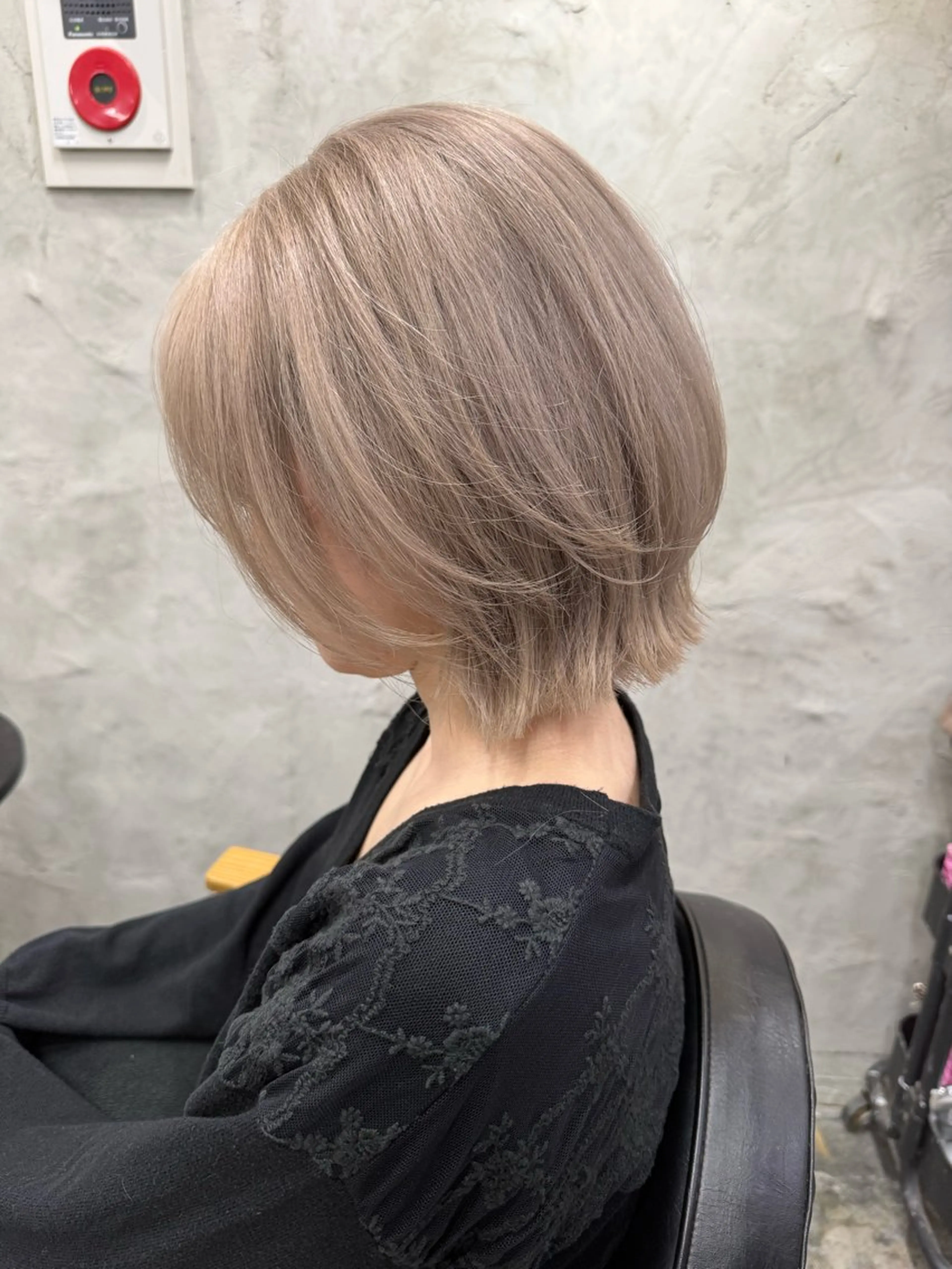 ショート ヘアカラー トリートメント ハイトーン/デザイン MAYURI🌺のヘアスタイル