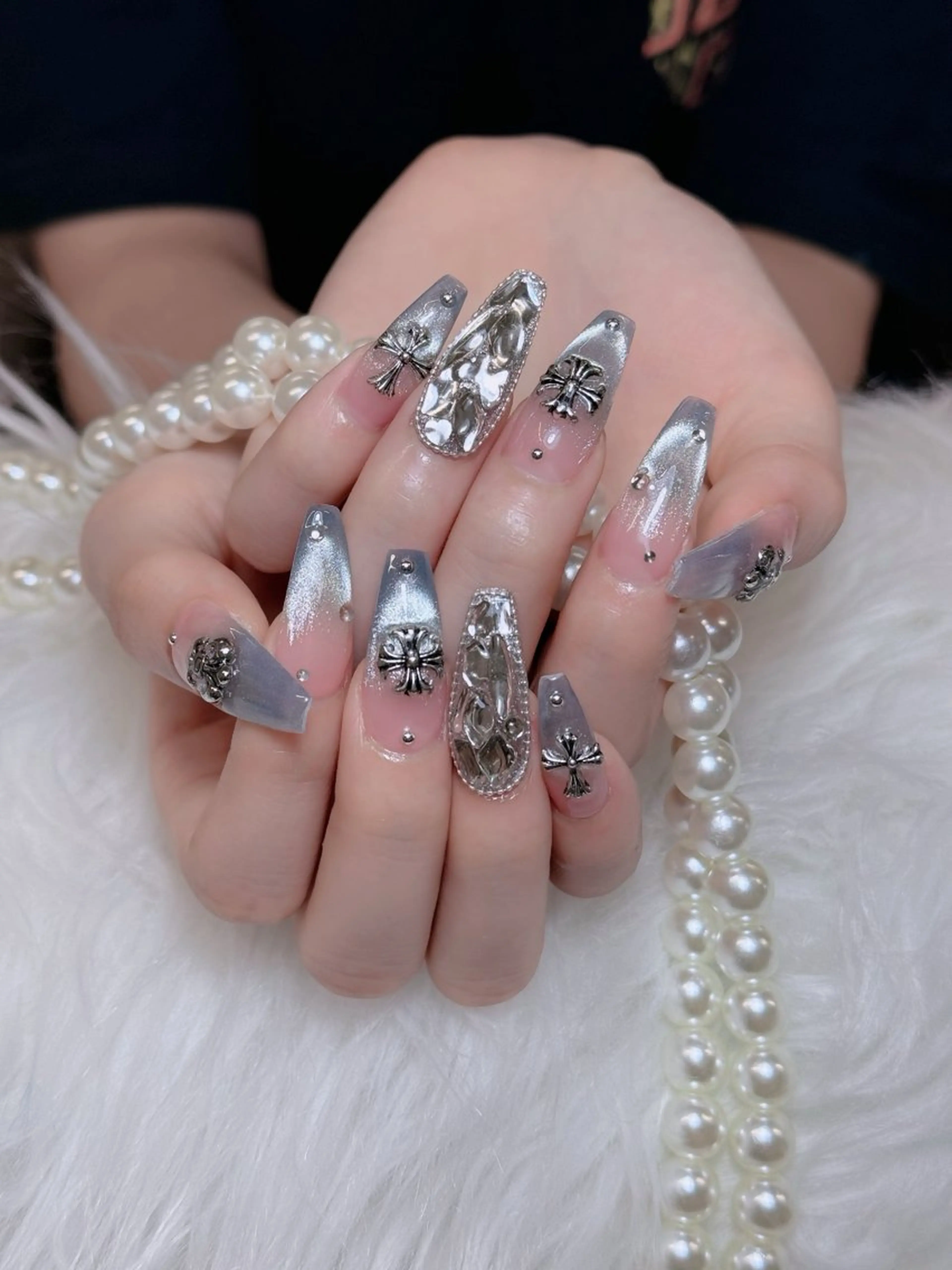 ネイル オーロラネイル チークネイル フットネイル フレンチネイル 韓国ネイル ハンドネイル Lumi Nail 新大久保3‘のネイルデザイン