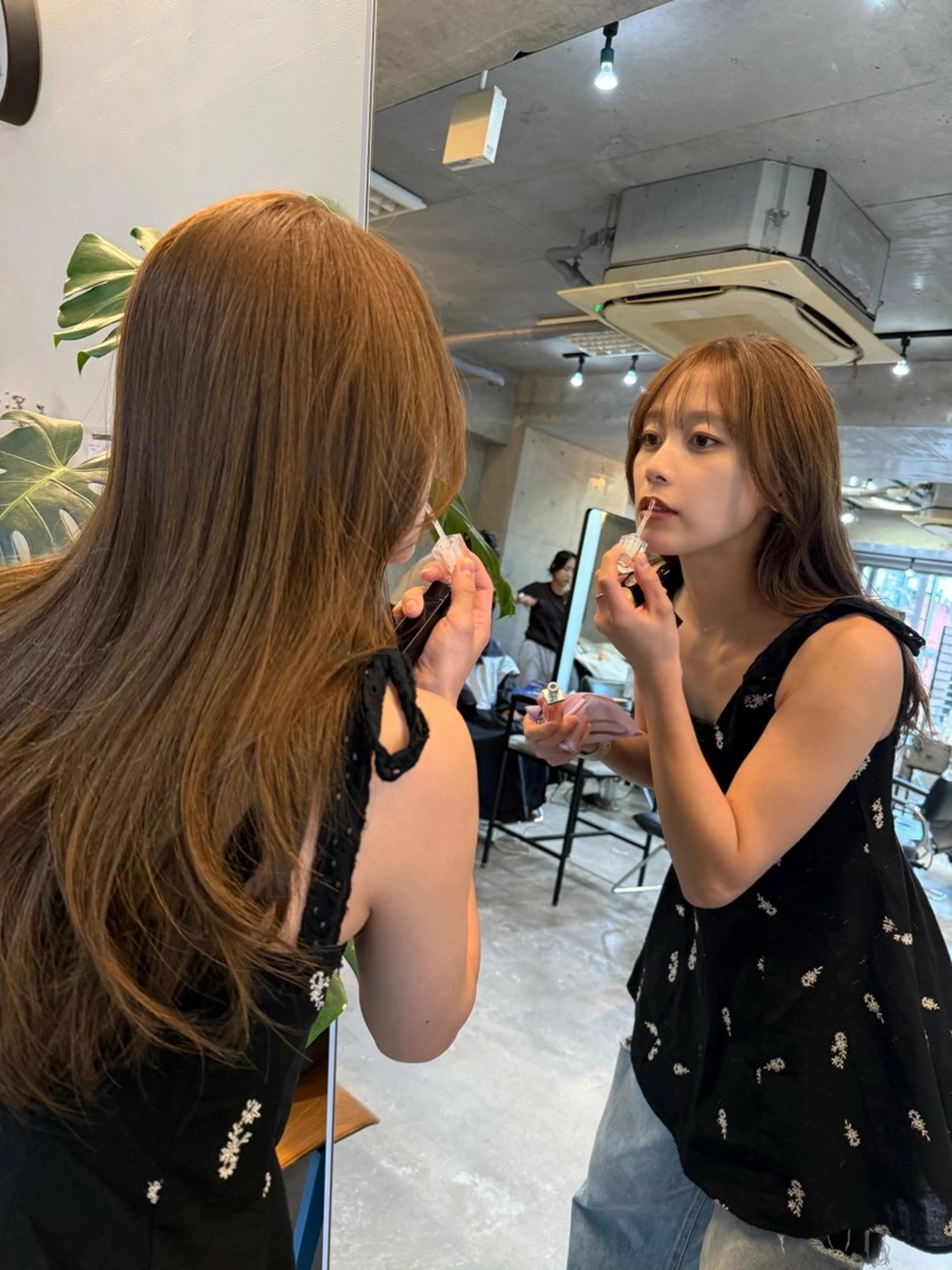 【ブリーチなしのダブルカラーで透明感オリーブカラーしませんか？🫒】　カット＋ブリーチなしダブルカラーの写真