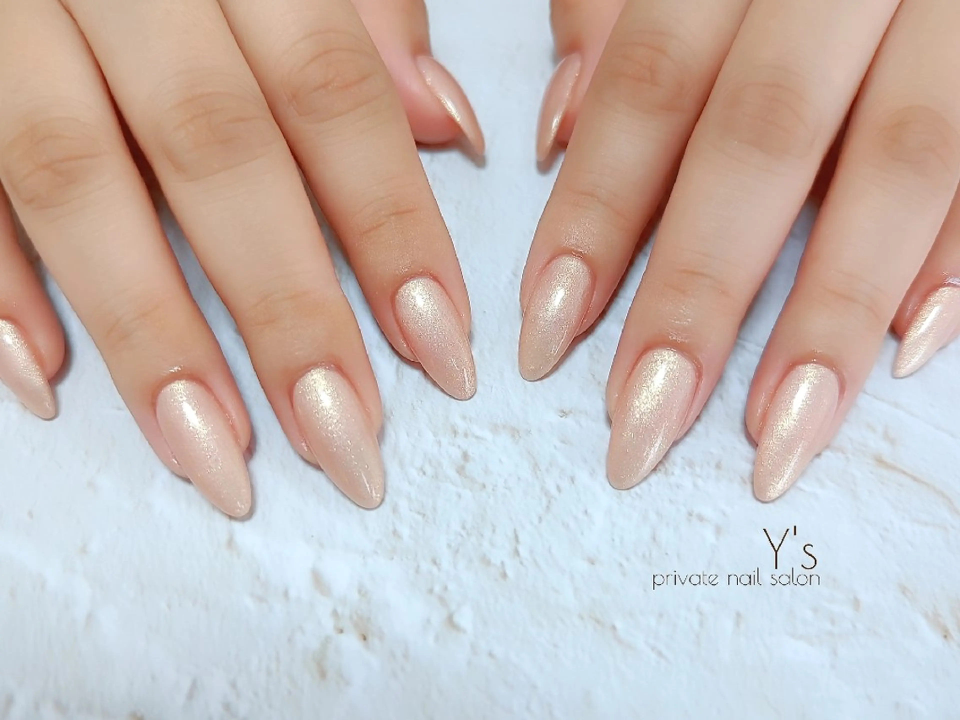 ネイル ハンドネイル YUMI NAGAI  のネイルデザイン