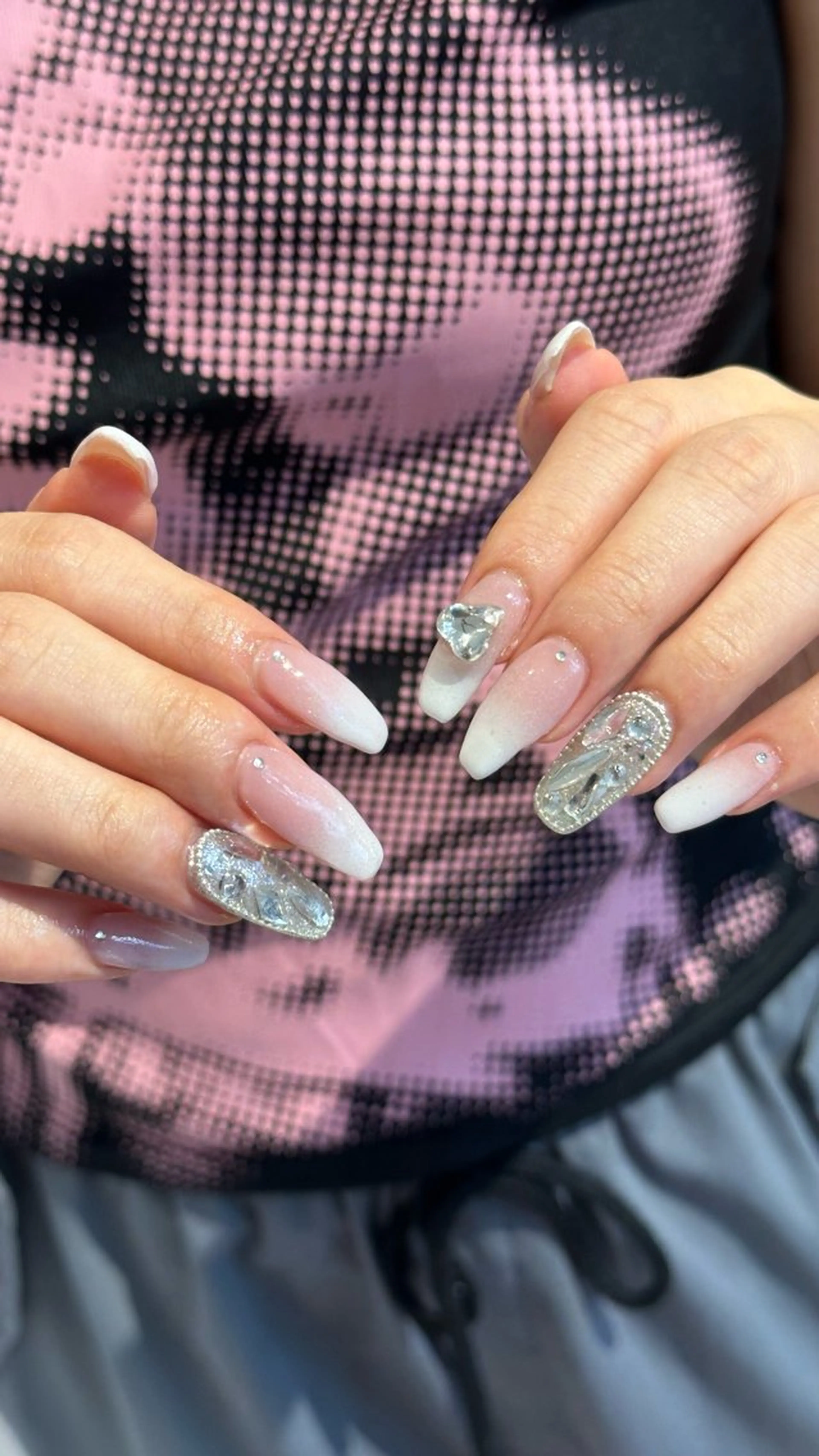 ネイル ハンドネイル 🎀韓国レイヤー特化 🎀ベージュ/ミクのヘアスタイル