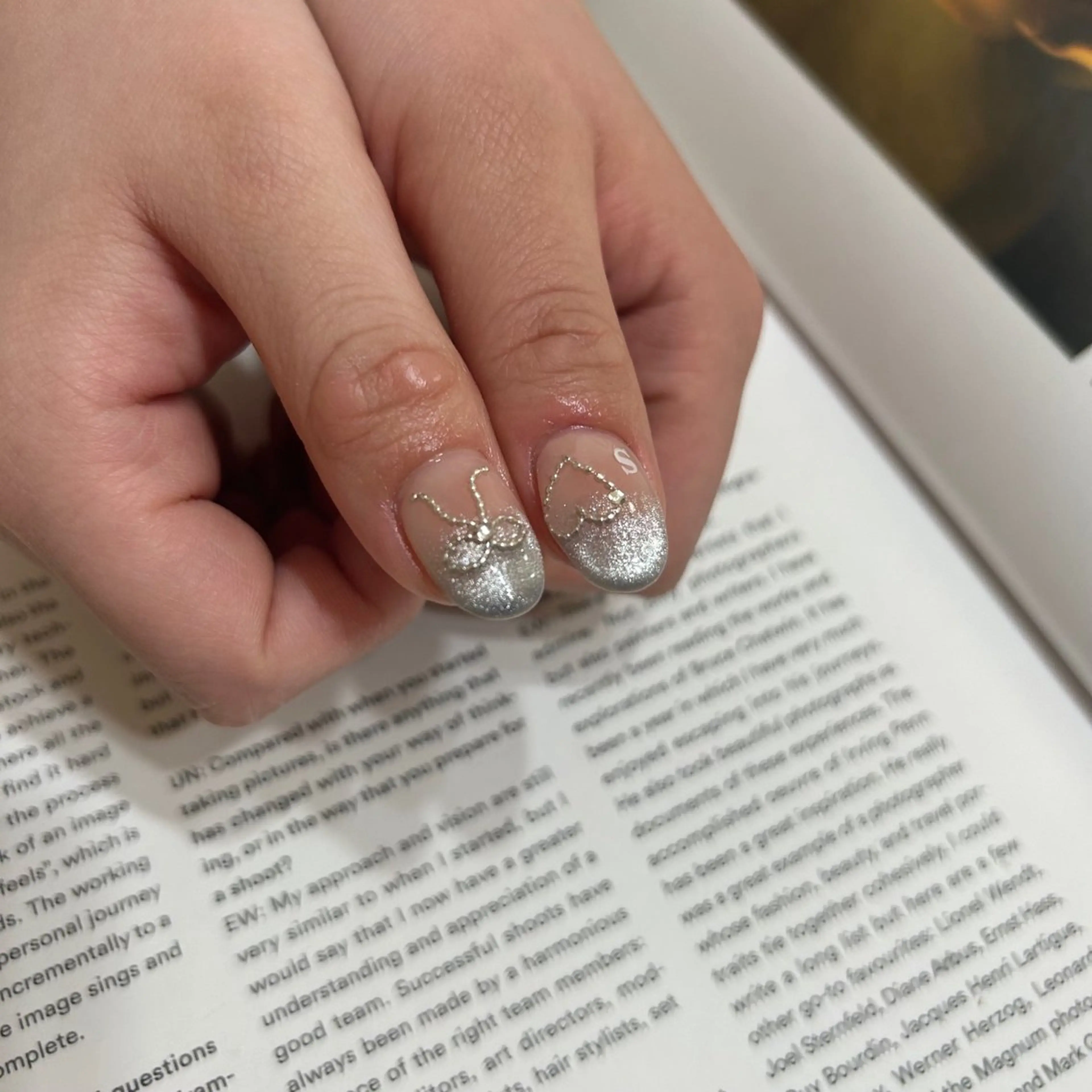 ネイル ブルー フットネイル ジェルネイル キラキラネイル 韓国ネイル ハンドネイル RooM -produce by maynail-所属・RooM -mizuki-のネイルデザイン