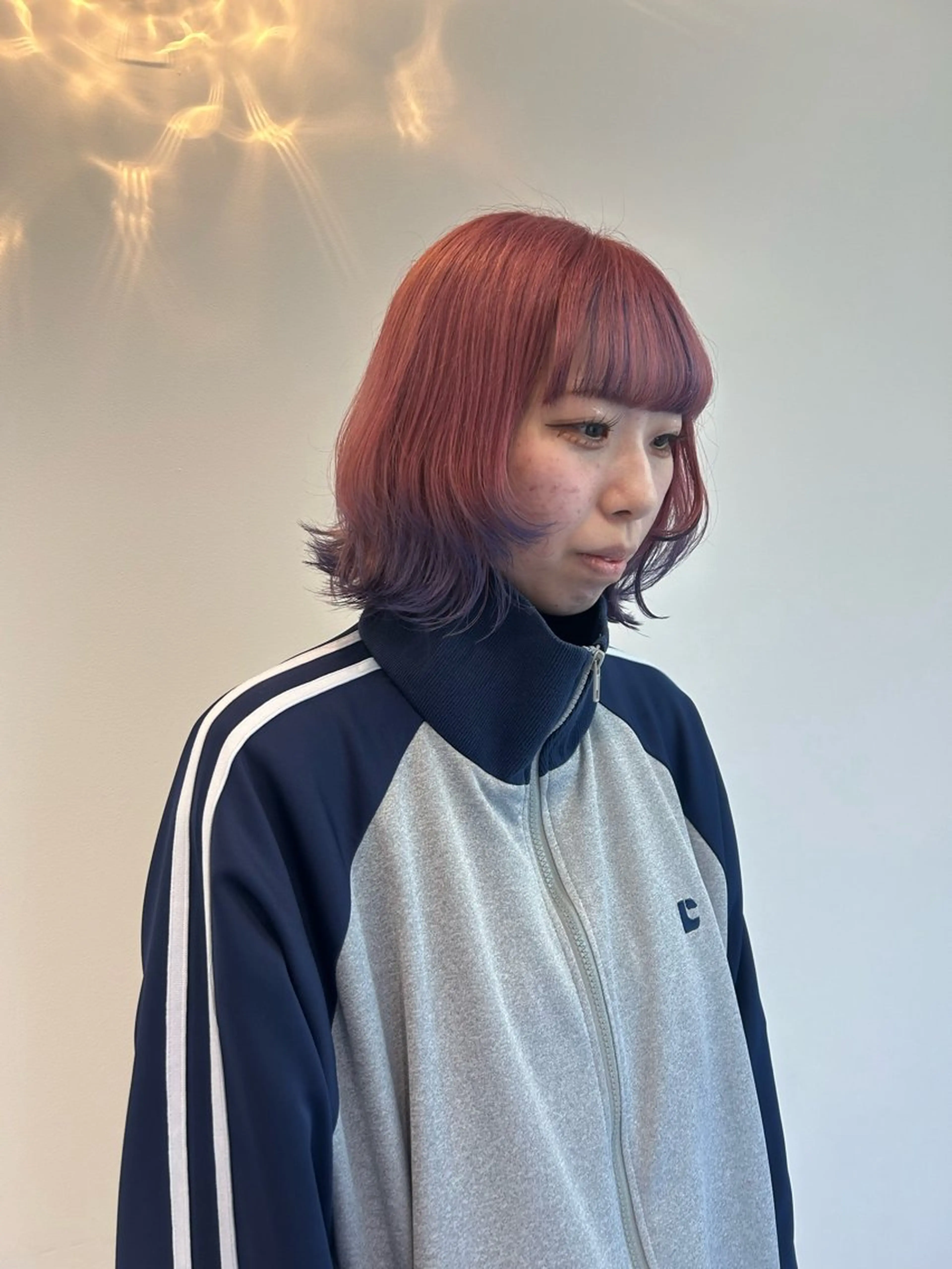 ミディアム カット ヘアカラー 堀田 柊のヘアスタイル