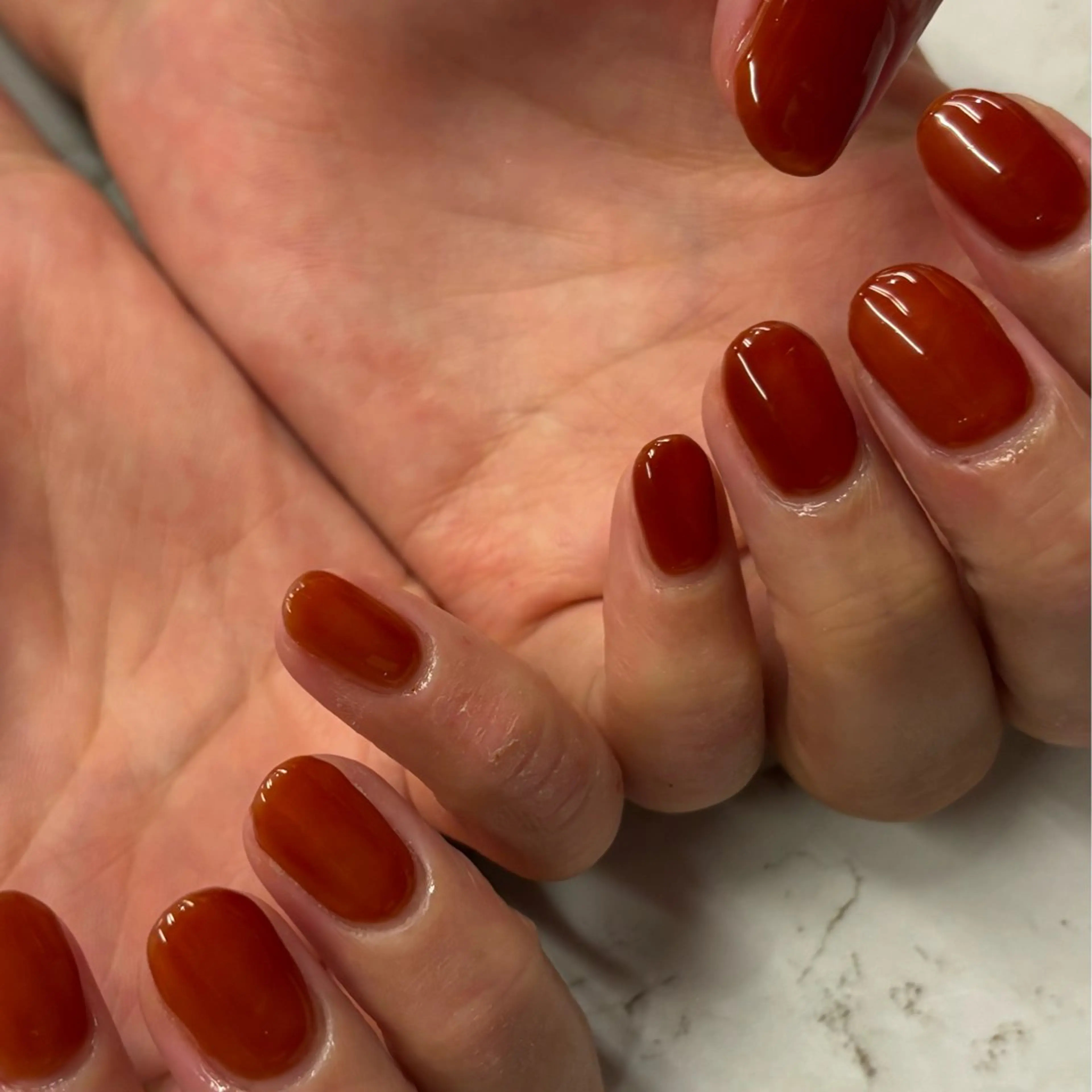 ネイル ワンカラーネイル Honey Bee Mikuのネイルデザイン