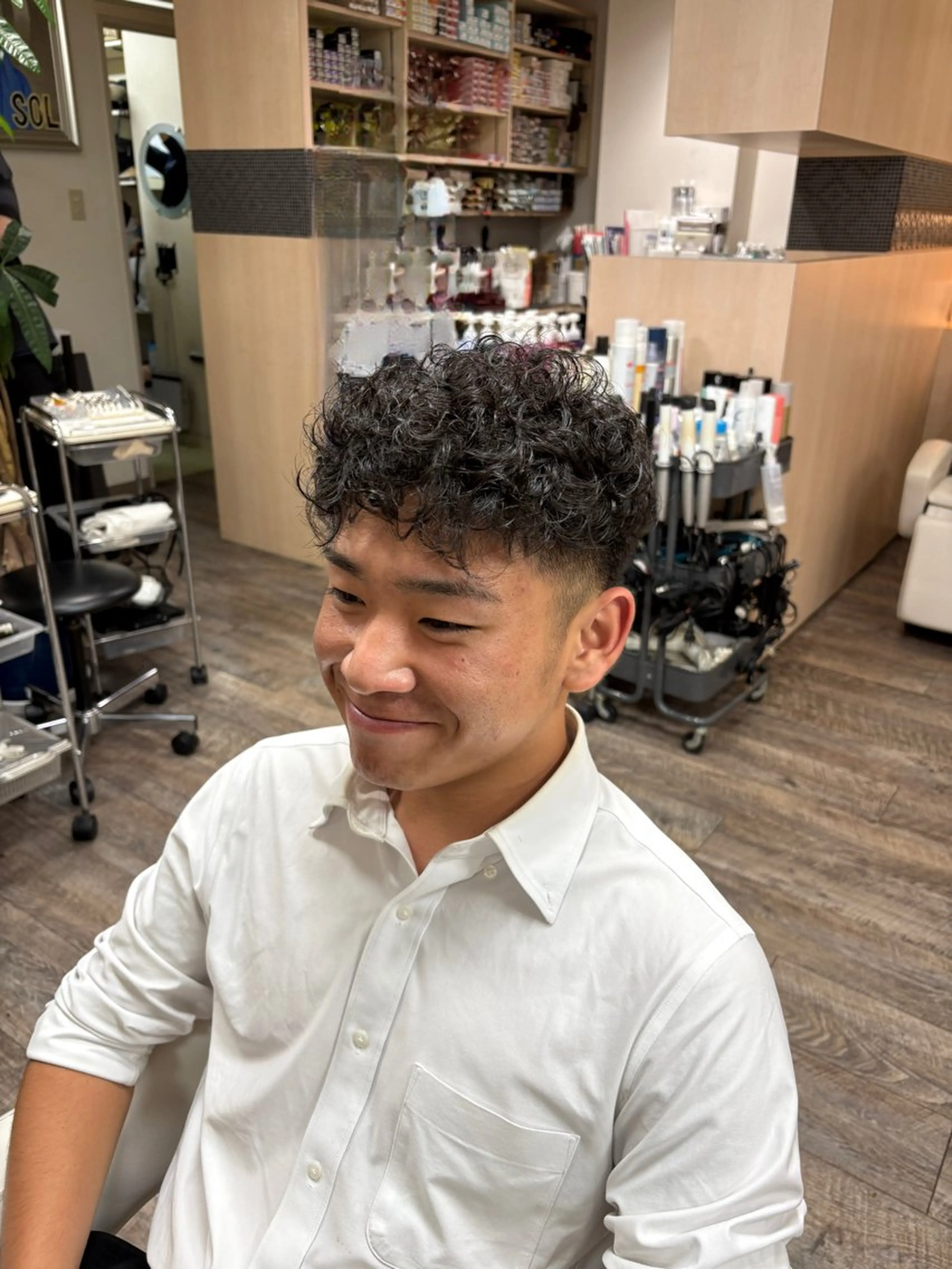 パーマ メンズ スペインカール 庵-hair-所属・井上 志麻のヘアスタイル