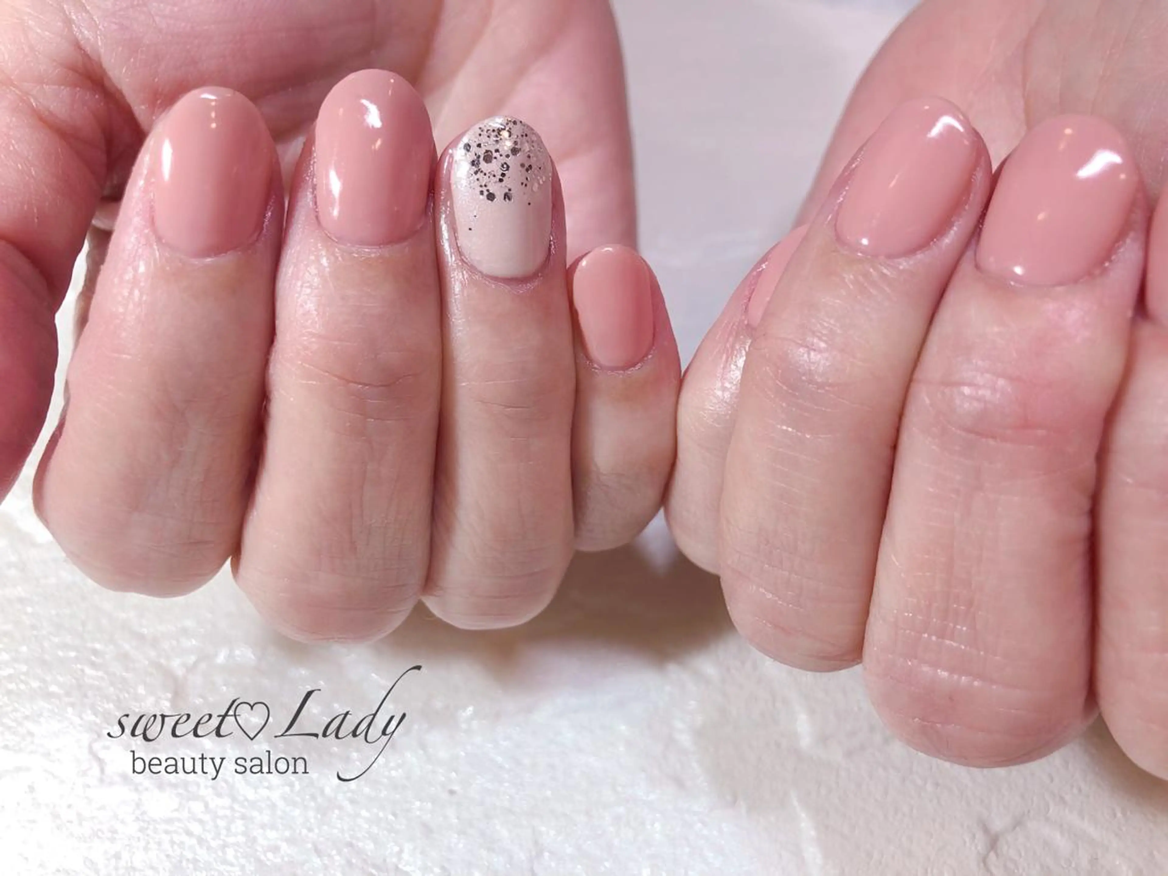 【シンプルコース】＊ワンカラー＊両手合わせてデザイン・アート 2本までの写真