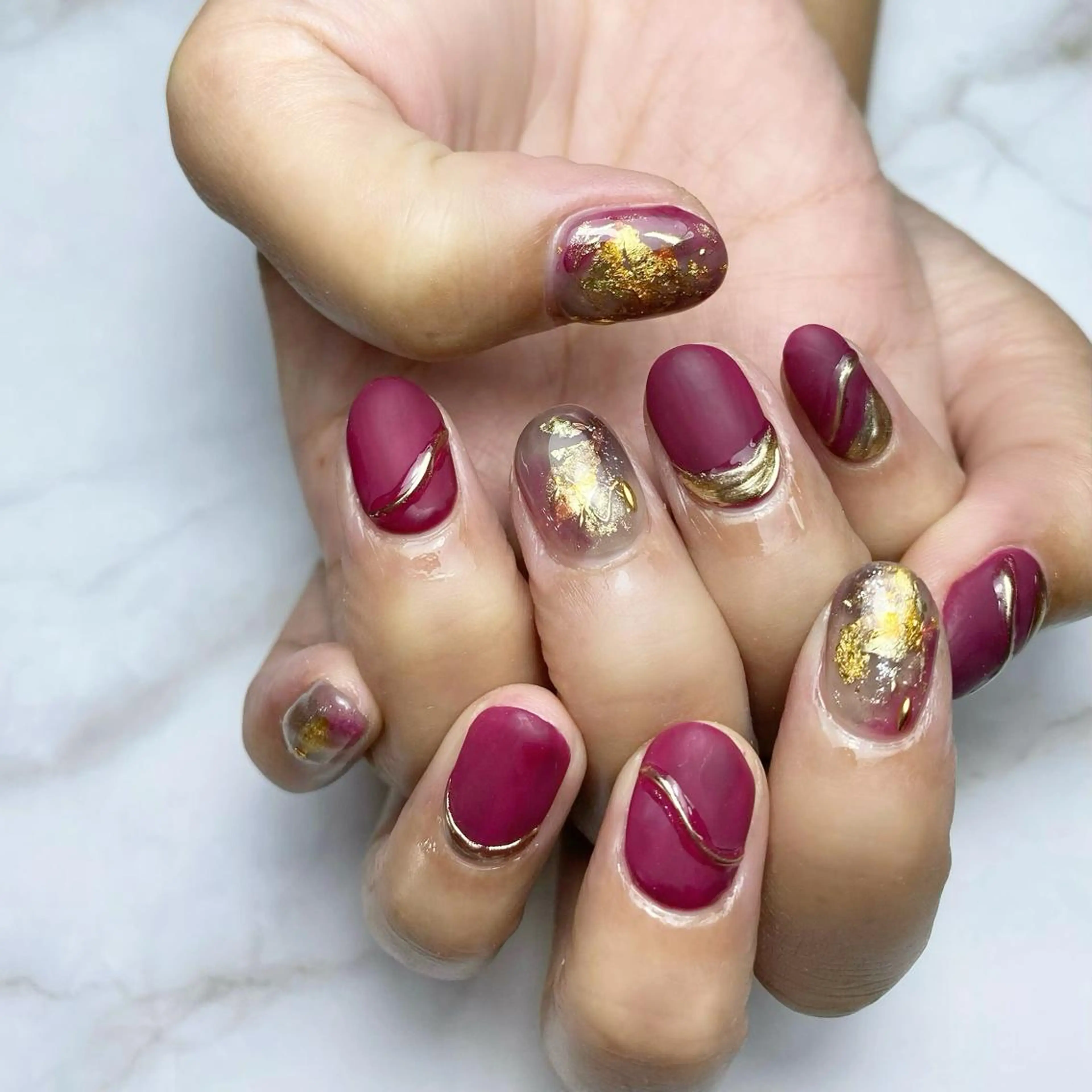 ネイル アートネイル マットネイル 赤色 ショートネイル ハンドネイル Nail ameria megu所属・ameria meguのネイルデザイン