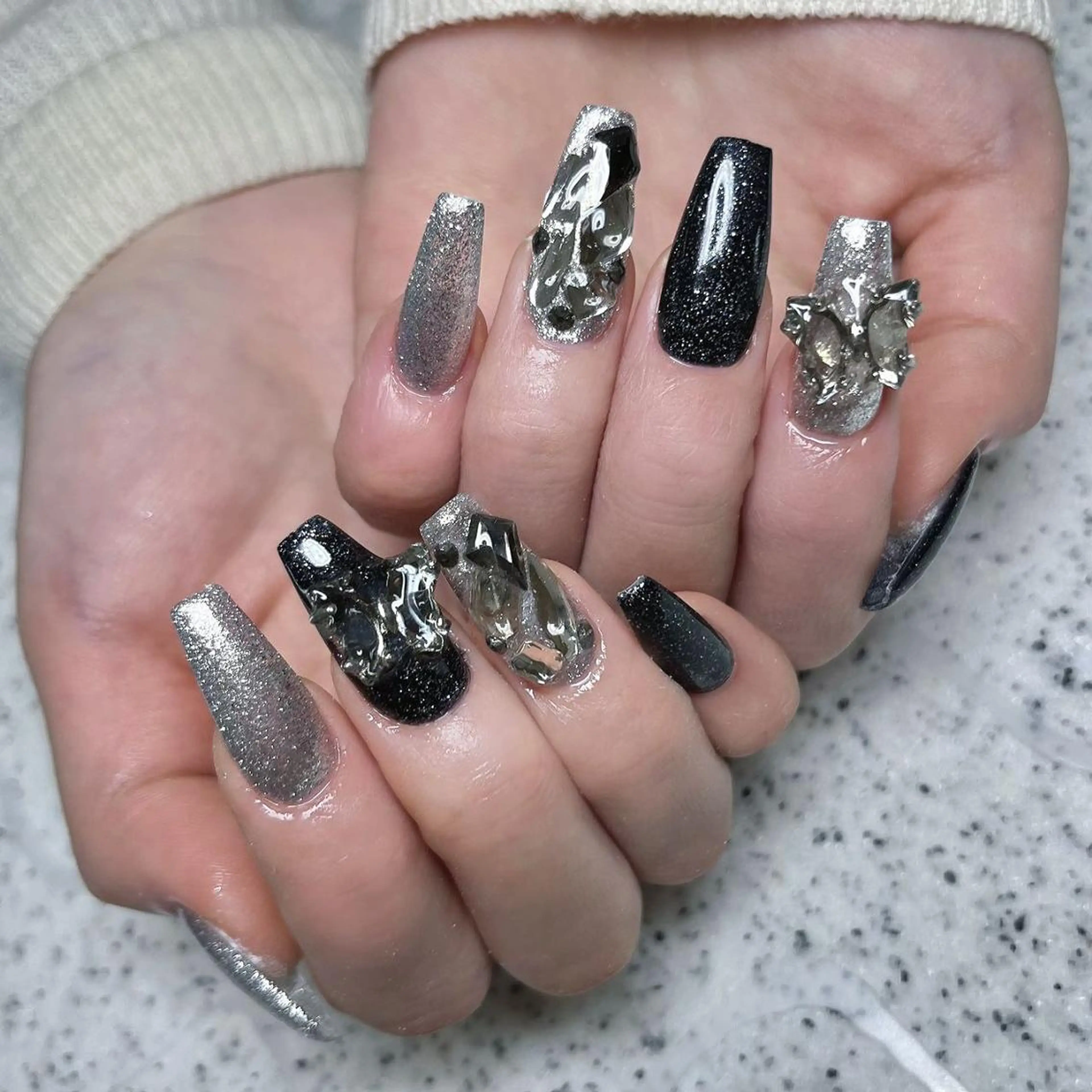 ネイル Queens PUPUのネイルデザイン