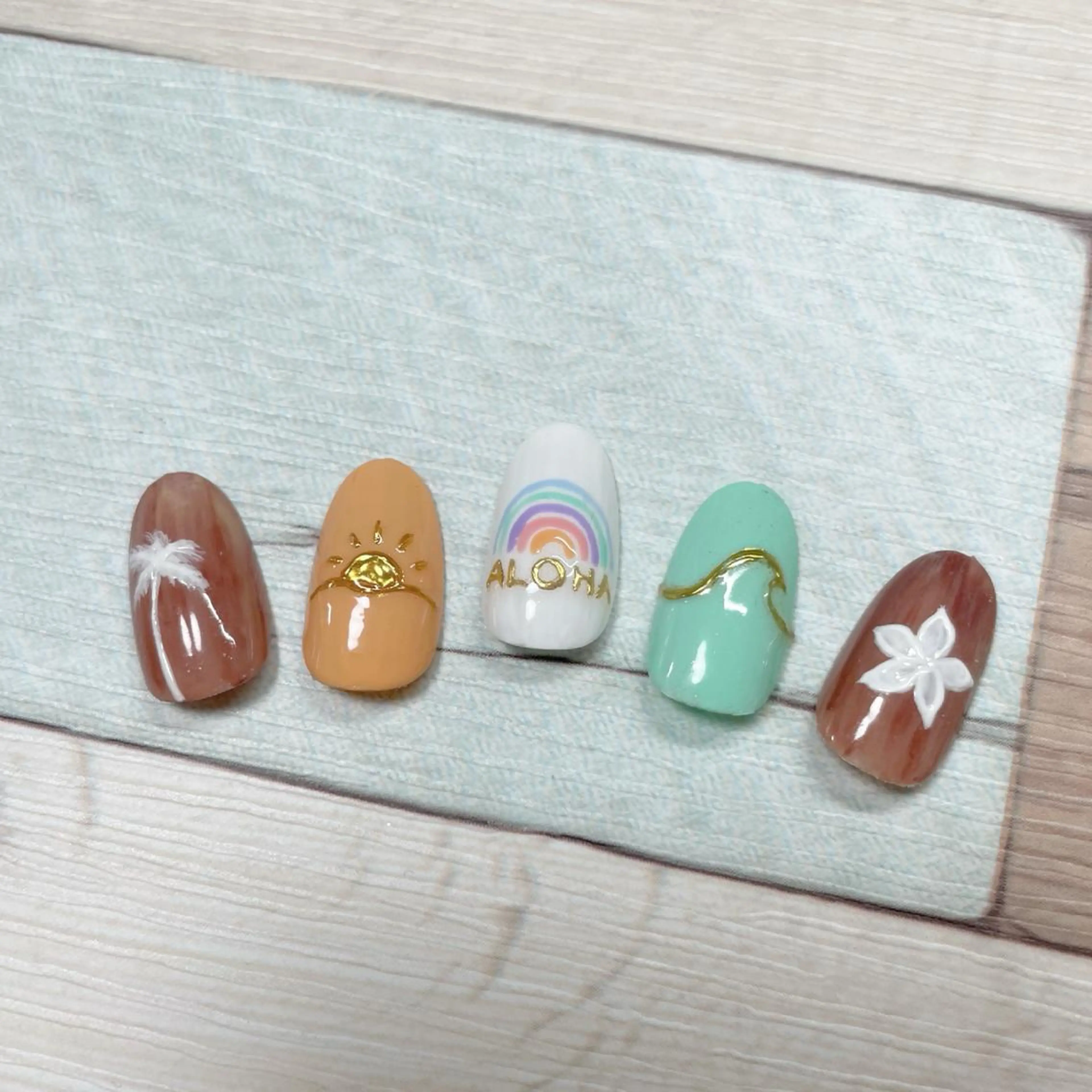 ネイル 夏ネイル Nail Blue512所属・Nailist MINORIのネイルデザイン