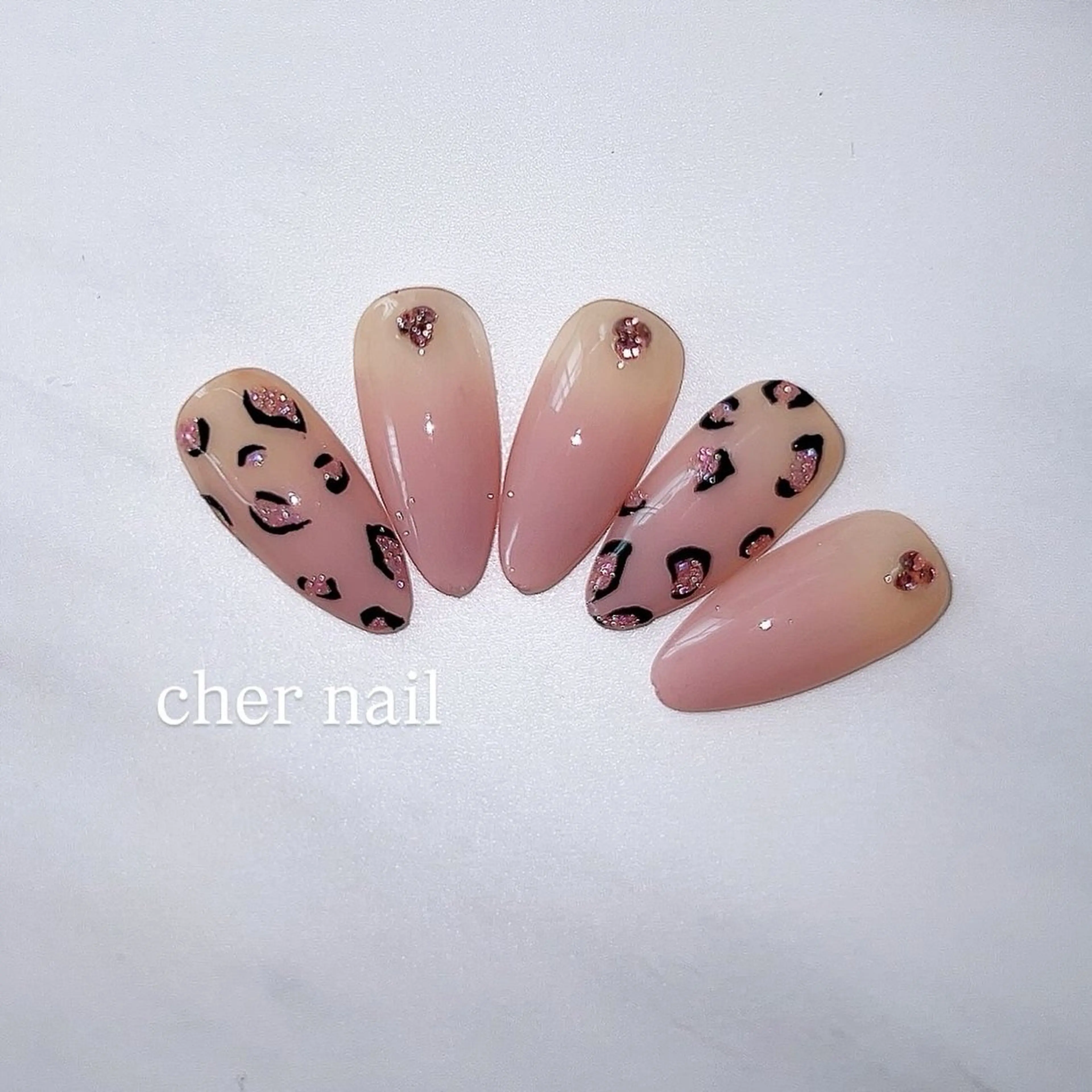 ネイル ハンドネイル CHER NAIL(シェルネイル)所属・cher loydのネイルデザイン