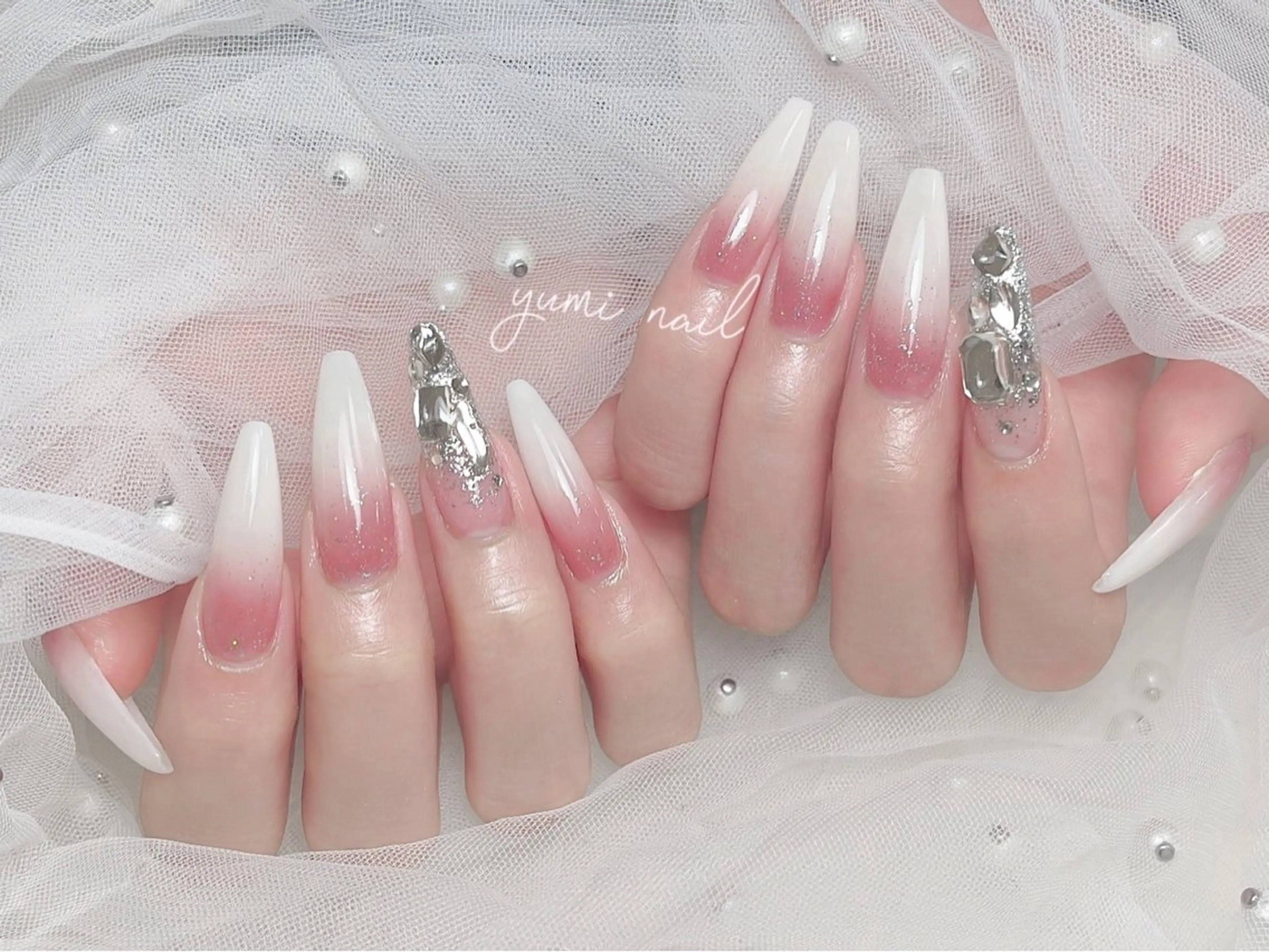 ネイル ハンドネイル 𝐲𝐮𝐦𝐢🎀 長さ出しデザイン専門のネイルデザイン