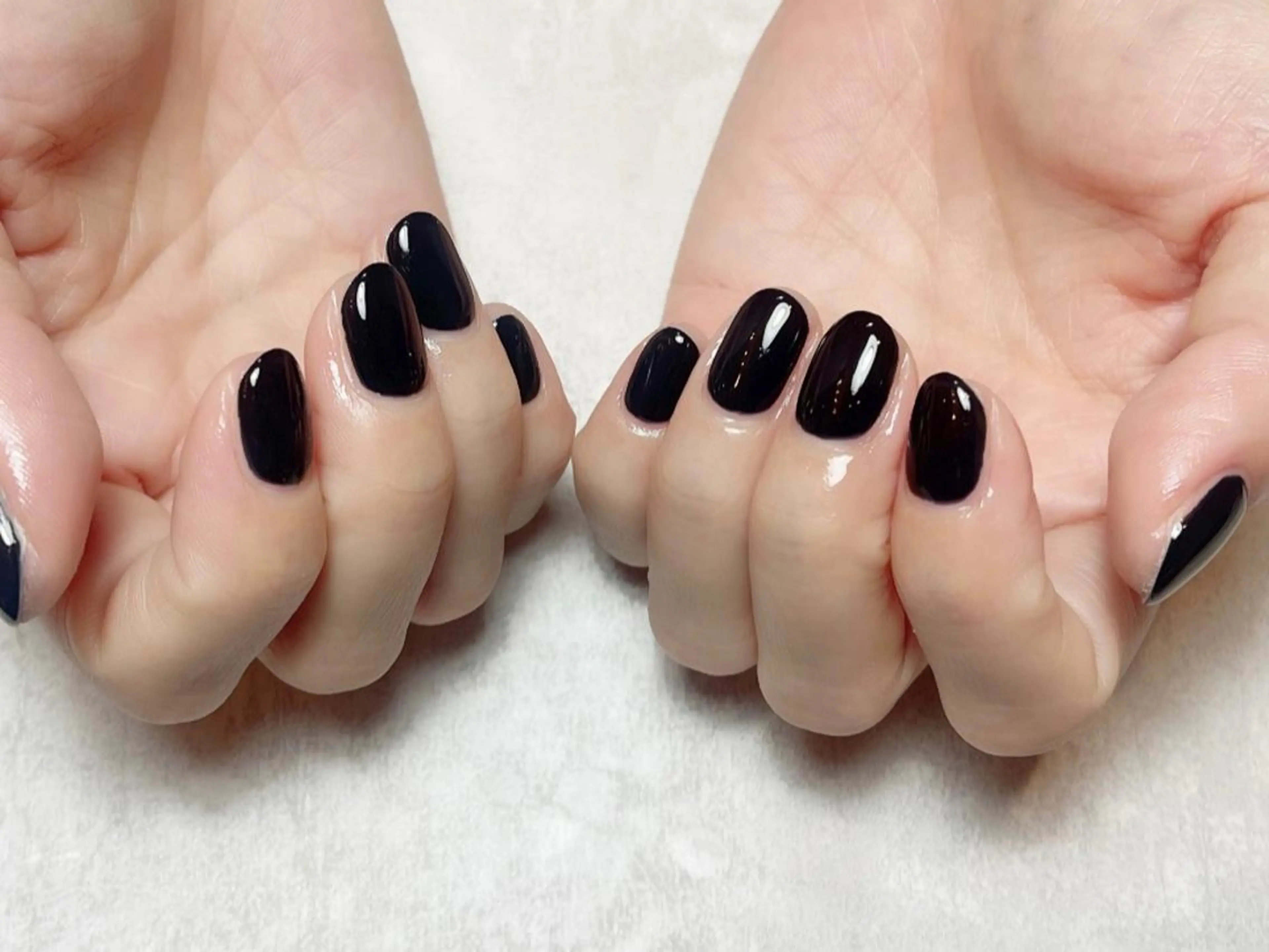 ネイル ネイビー ワンカラーネイル irono .のネイルデザイン