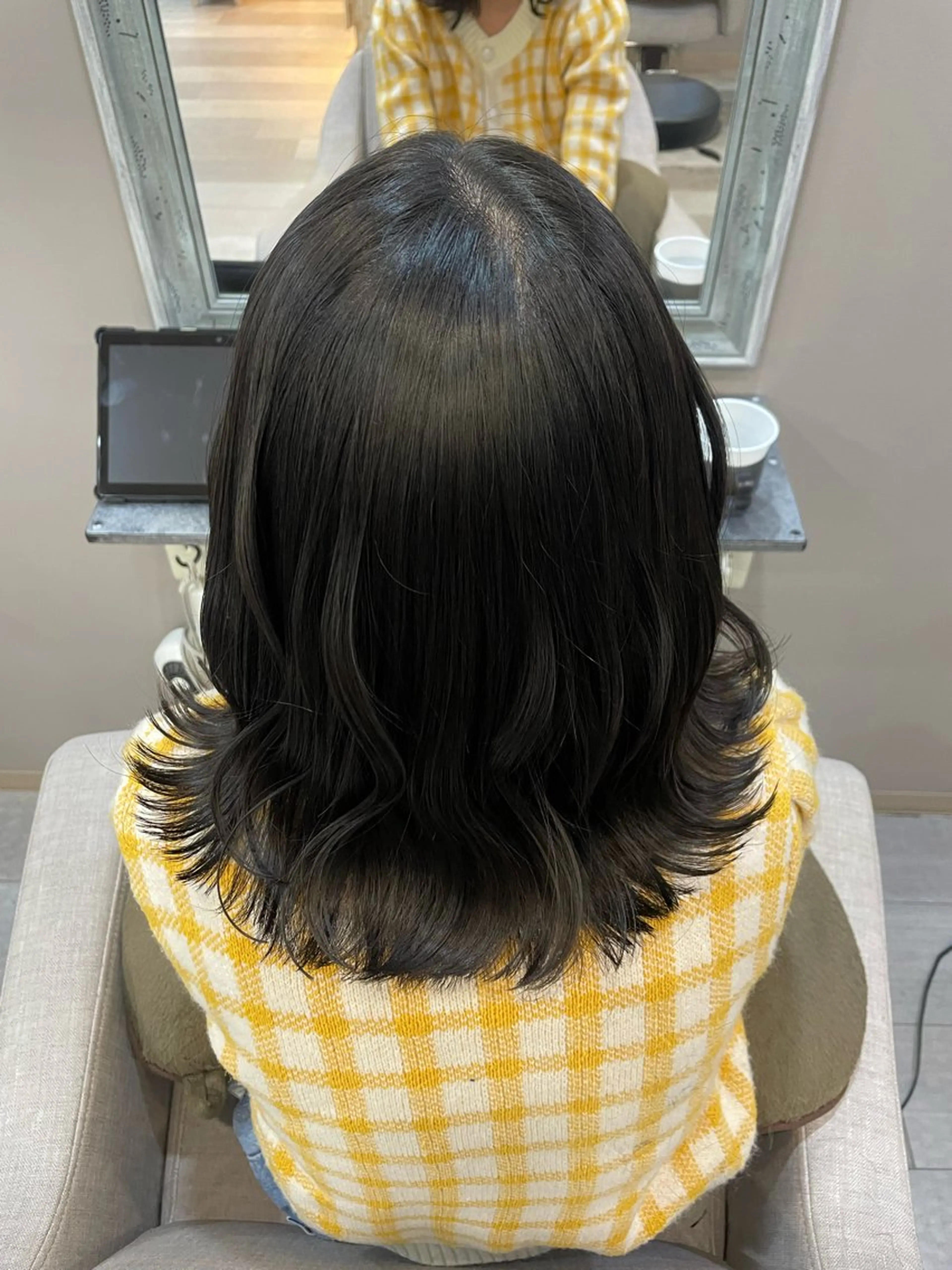 ミディアム ヘアアレンジ カット 小泉 果穂のヘアスタイル