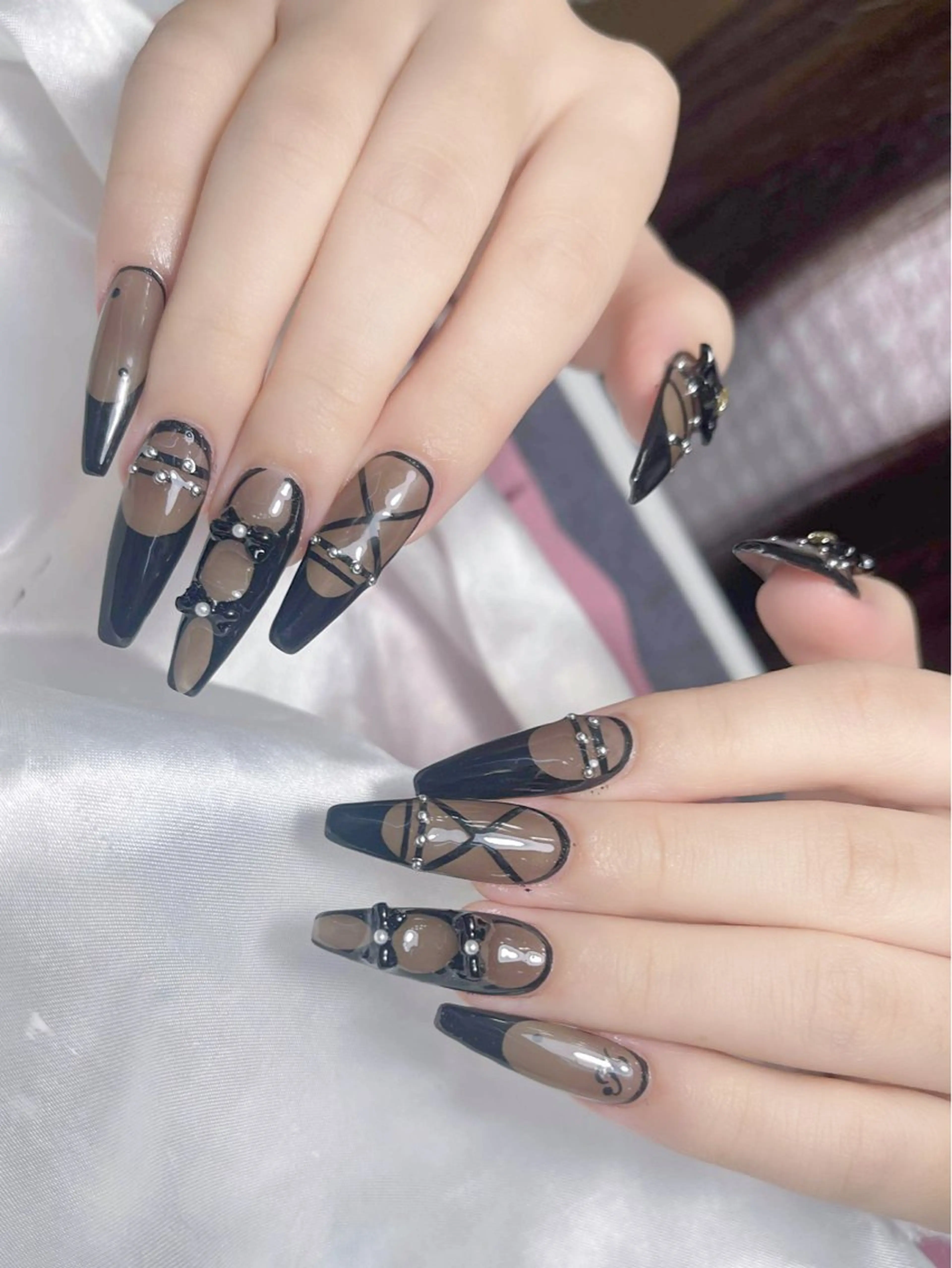 ネイル LEELA NAIL STUDIO所属・LEELA NAIL STUDIOのネイルデザイン