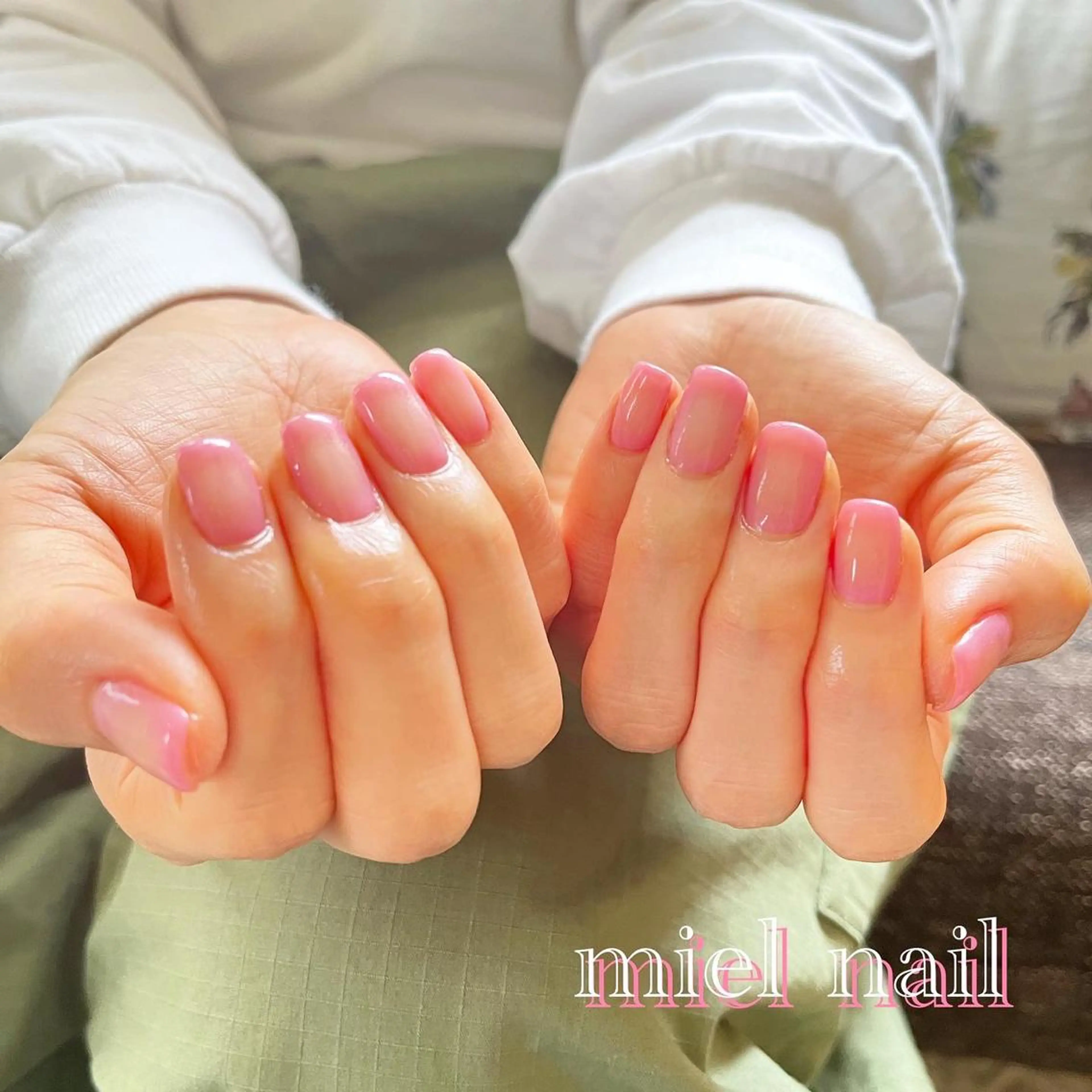 ネイル クリアネイル ピンク シンプルネイル 春ネイル 夏ネイル ハンドネイル miel nailのネイルデザイン