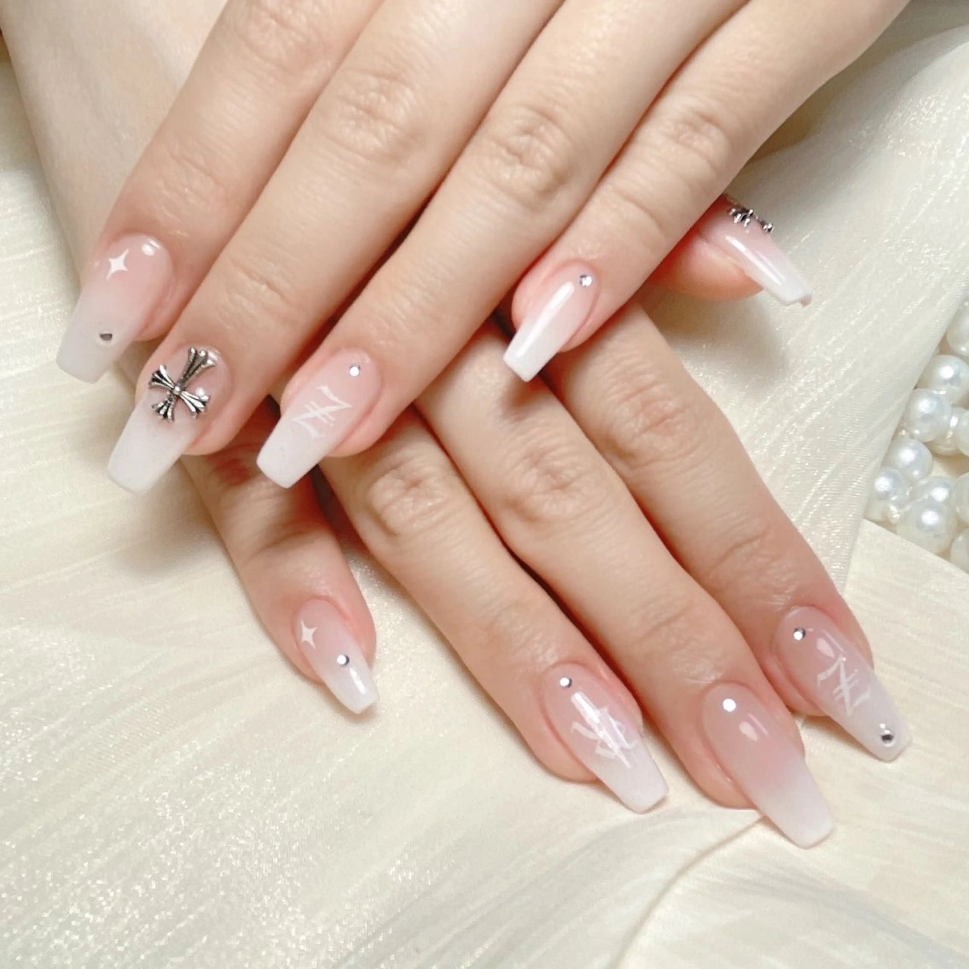 ネイル ハンドネイル 🎀Ｍ nails✨ ビューティーのネイルデザイン