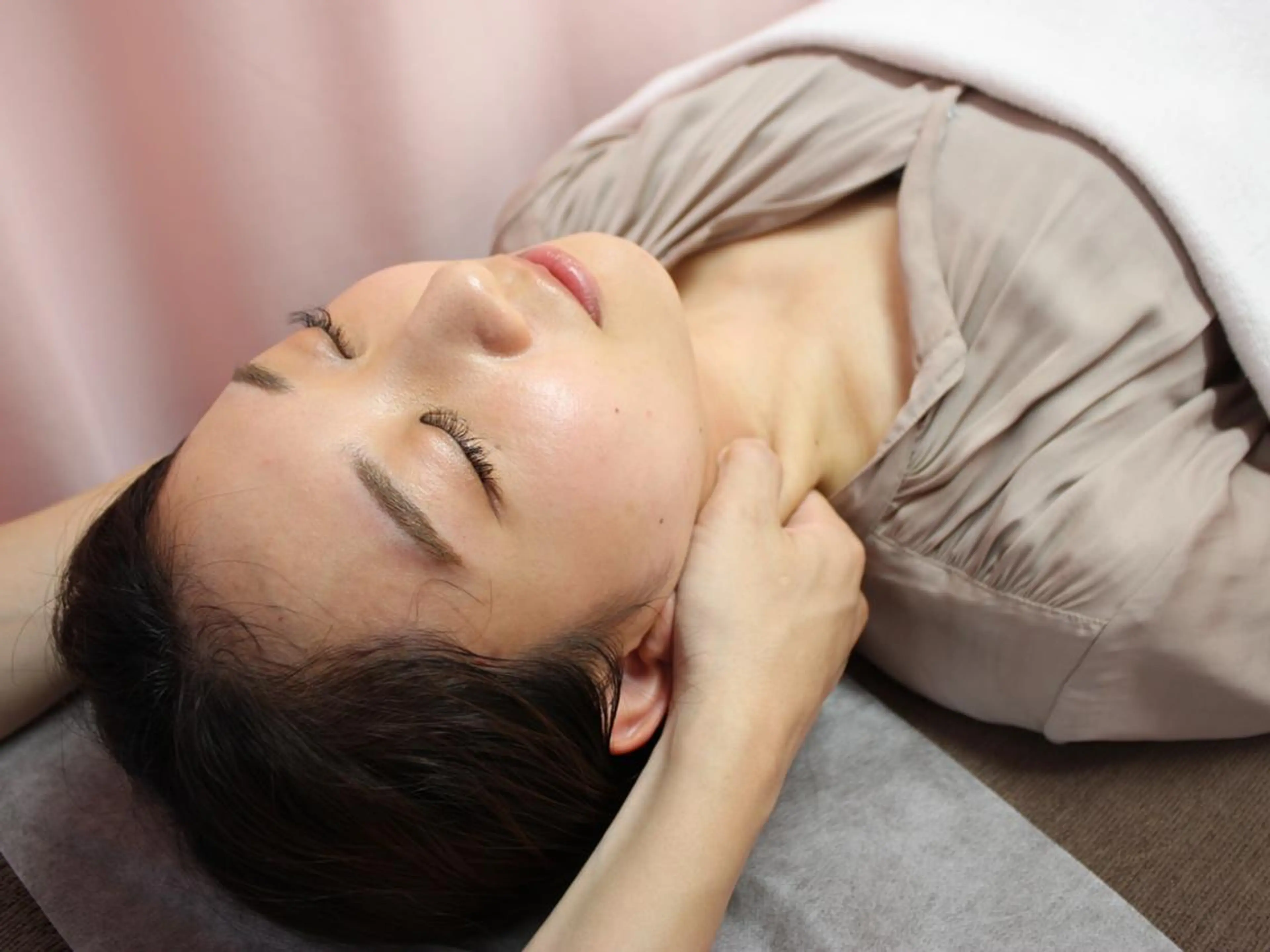 エステ リラク 同心整骨院 美容鍼・整体・小顔のエステ・リラクイメージ