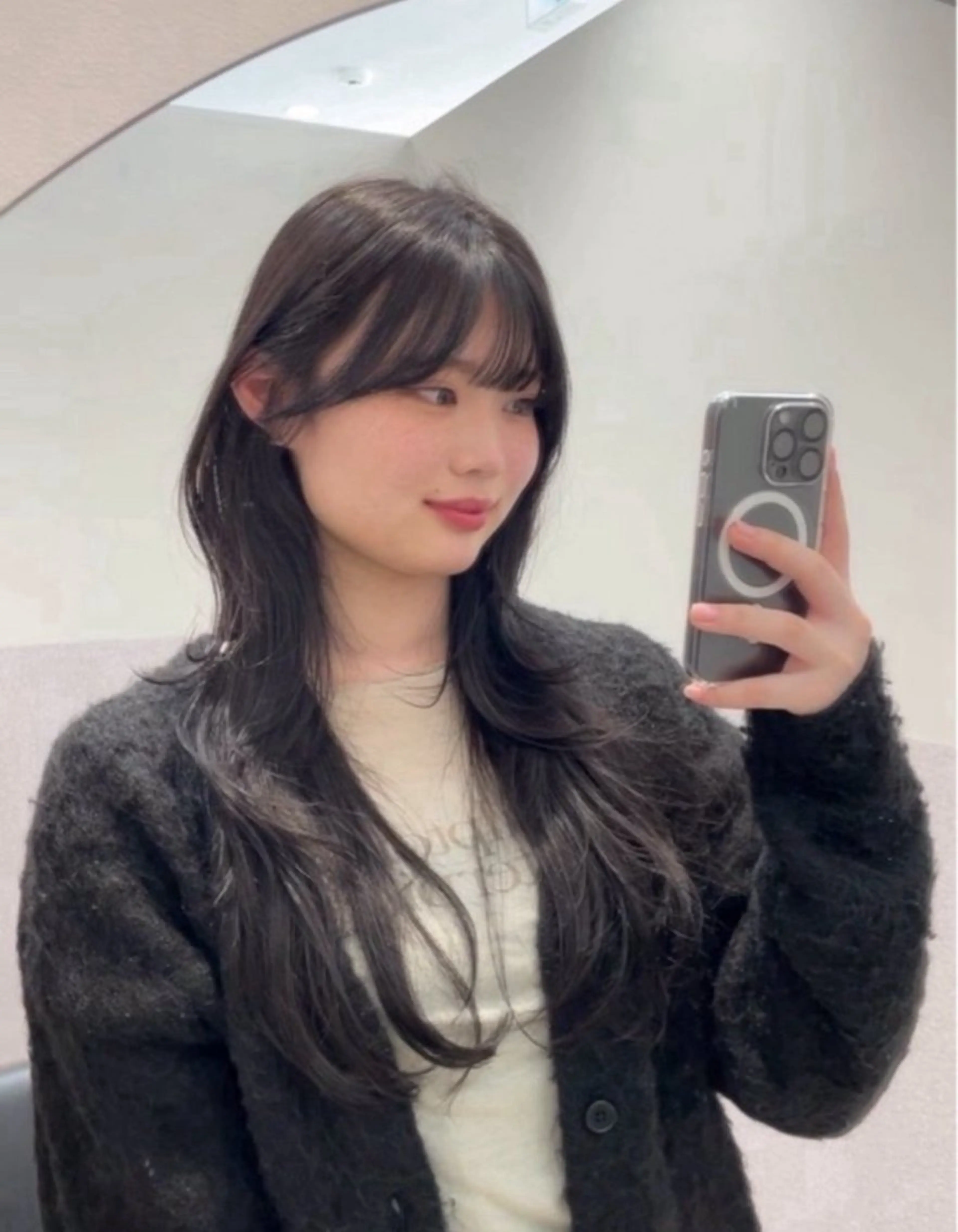 ロング ロングレイヤー ハイレイヤー 韓国風ヘア レイヤーカット ロング カット ヘアカラー トリートメント ❤︎︎韓国ヘア❤︎︎ 𝑺𝒉𝒊𝒉𝒐のヘアスタイル